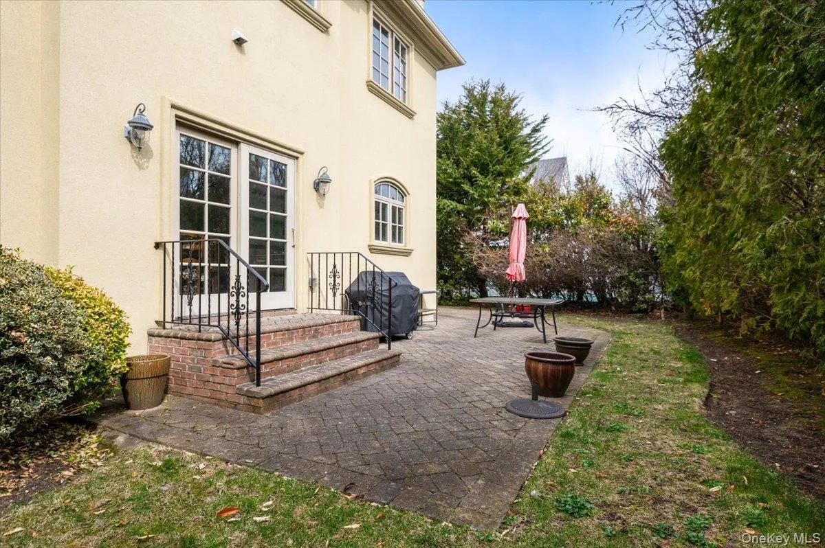 70 Lewis Avenue, Hempstead, NY, 4 Bedrooms Bedrooms, 8 Rooms Rooms,4 BathroomsBathrooms,Residential,For Rent,Lewis,0,942762 70 Lewis Avenue, Hempstead, NY, 4 Bedrooms Bedrooms, 8 Rooms Rooms,4 BathroomsBathrooms,Residential,For Rent,Lewis,0,942762
