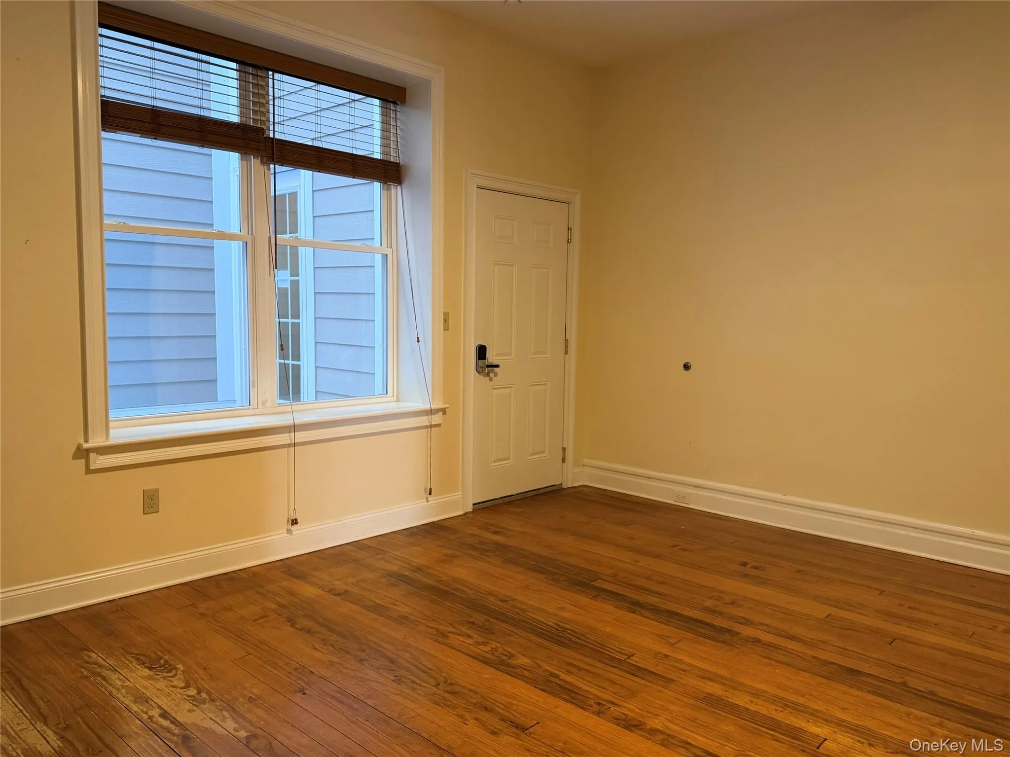 337 Main Street, Poughkeepsie, NY, 2 Bedrooms Bedrooms, 5 Rooms Rooms,2 BathroomsBathrooms,Residential Lease,For Rent,Main,0,942774 337 Main Street, Poughkeepsie, NY, 2 Bedrooms Bedrooms, 5 Rooms Rooms,2 BathroomsBathrooms,Residential Lease,For Rent,Main,0,942774