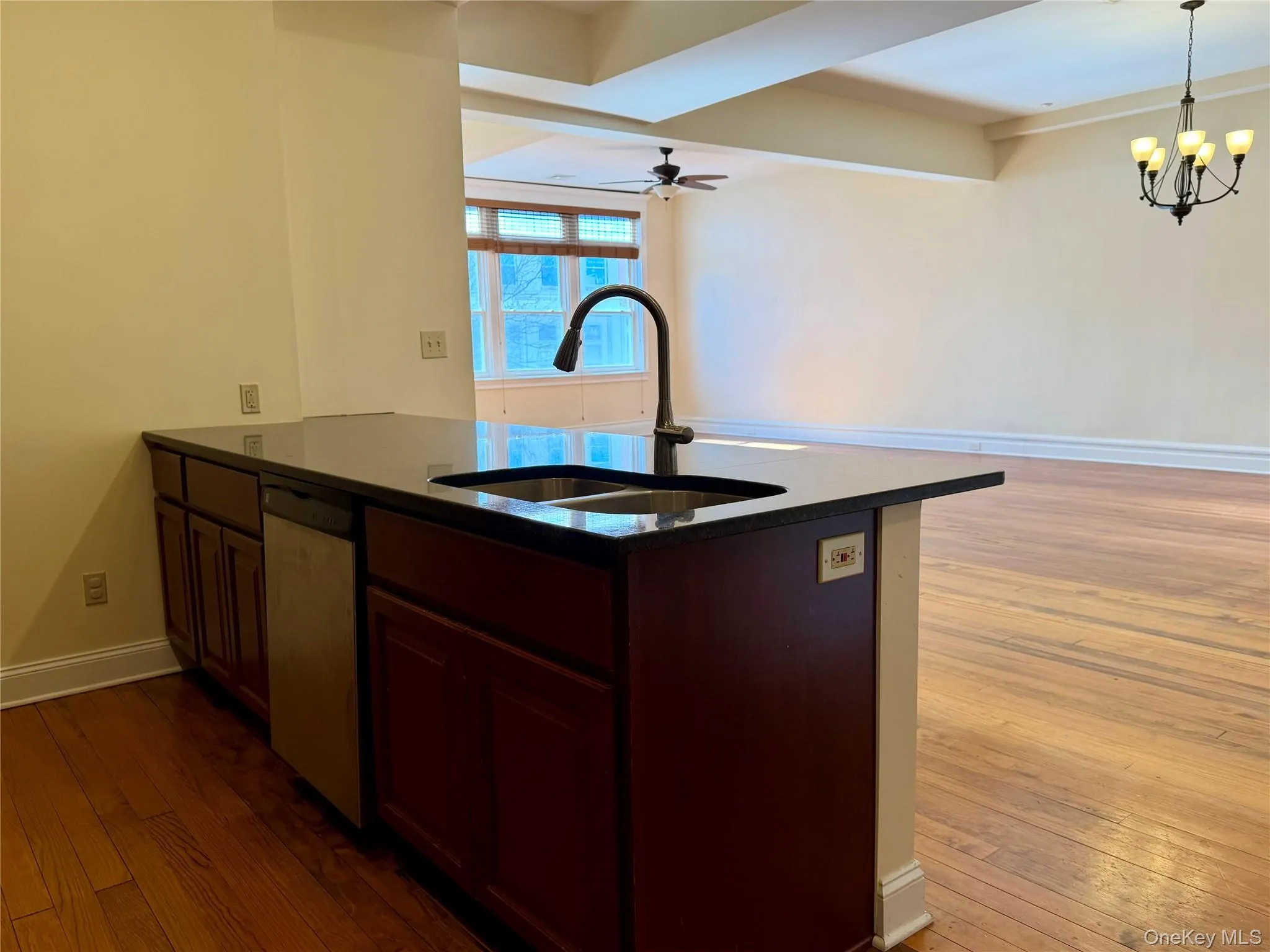 337 Main Street, Poughkeepsie, NY, 2 Bedrooms Bedrooms, 5 Rooms Rooms,2 BathroomsBathrooms,Residential Lease,For Rent,Main,0,942774 337 Main Street, Poughkeepsie, NY, 2 Bedrooms Bedrooms, 5 Rooms Rooms,2 BathroomsBathrooms,Residential Lease,For Rent,Main,0,942774