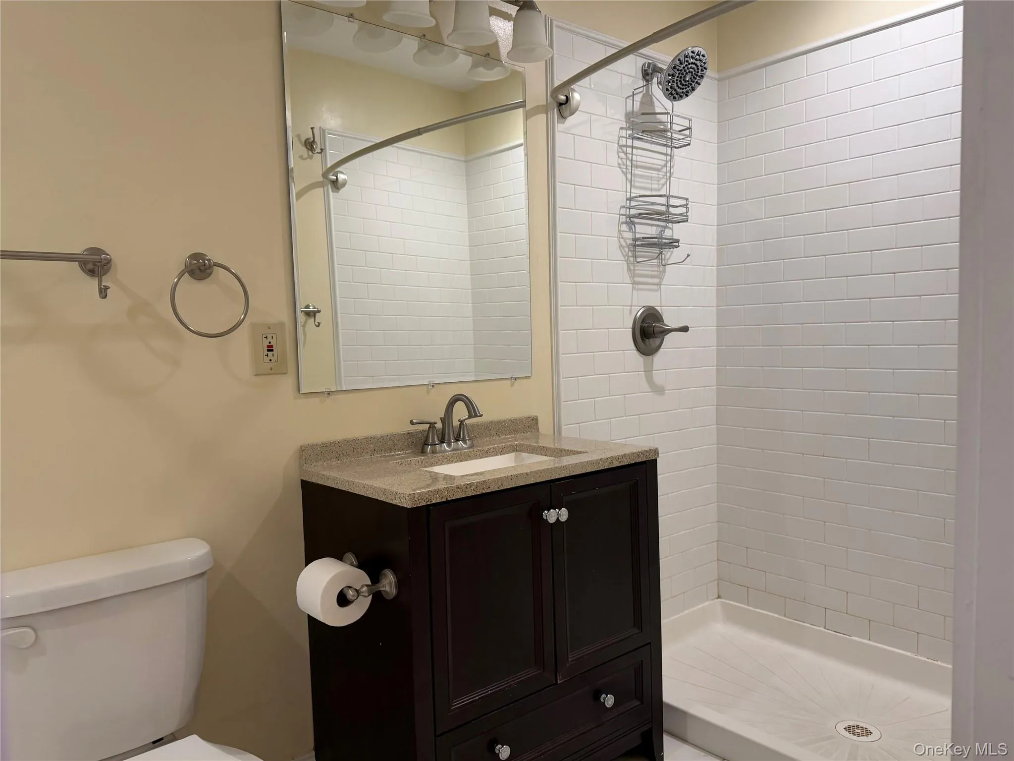 337 Main Street, Poughkeepsie, NY, 2 Bedrooms Bedrooms, 5 Rooms Rooms,2 BathroomsBathrooms,Residential Lease,For Rent,Main,0,942774 337 Main Street, Poughkeepsie, NY, 2 Bedrooms Bedrooms, 5 Rooms Rooms,2 BathroomsBathrooms,Residential Lease,For Rent,Main,0,942774