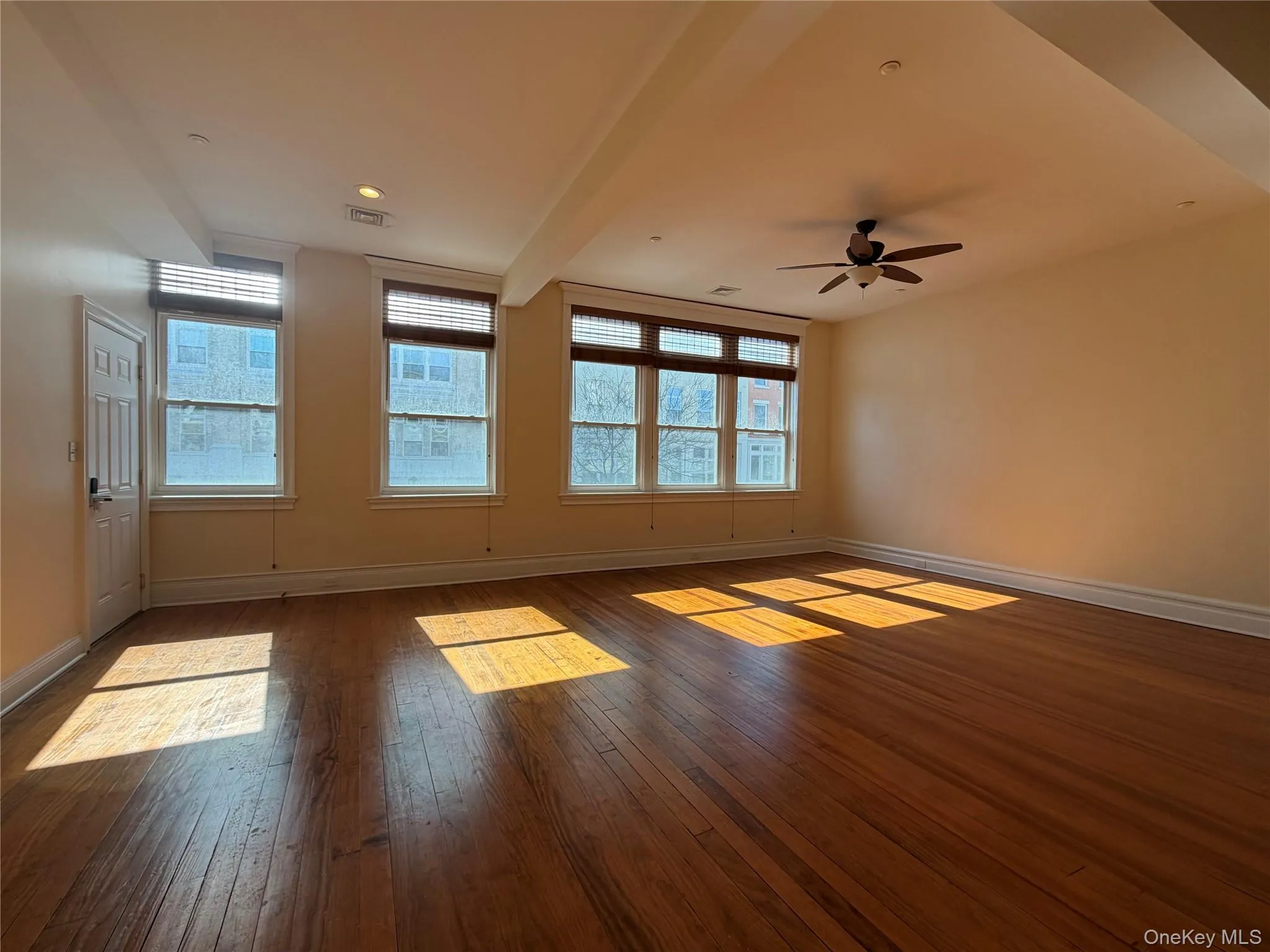 337 Main Street, Poughkeepsie, NY, 2 Bedrooms Bedrooms, 5 Rooms Rooms,2 BathroomsBathrooms,Residential Lease,For Rent,Main,0,942774 337 Main Street, Poughkeepsie, NY, 2 Bedrooms Bedrooms, 5 Rooms Rooms,2 BathroomsBathrooms,Residential Lease,For Rent,Main,0,942774