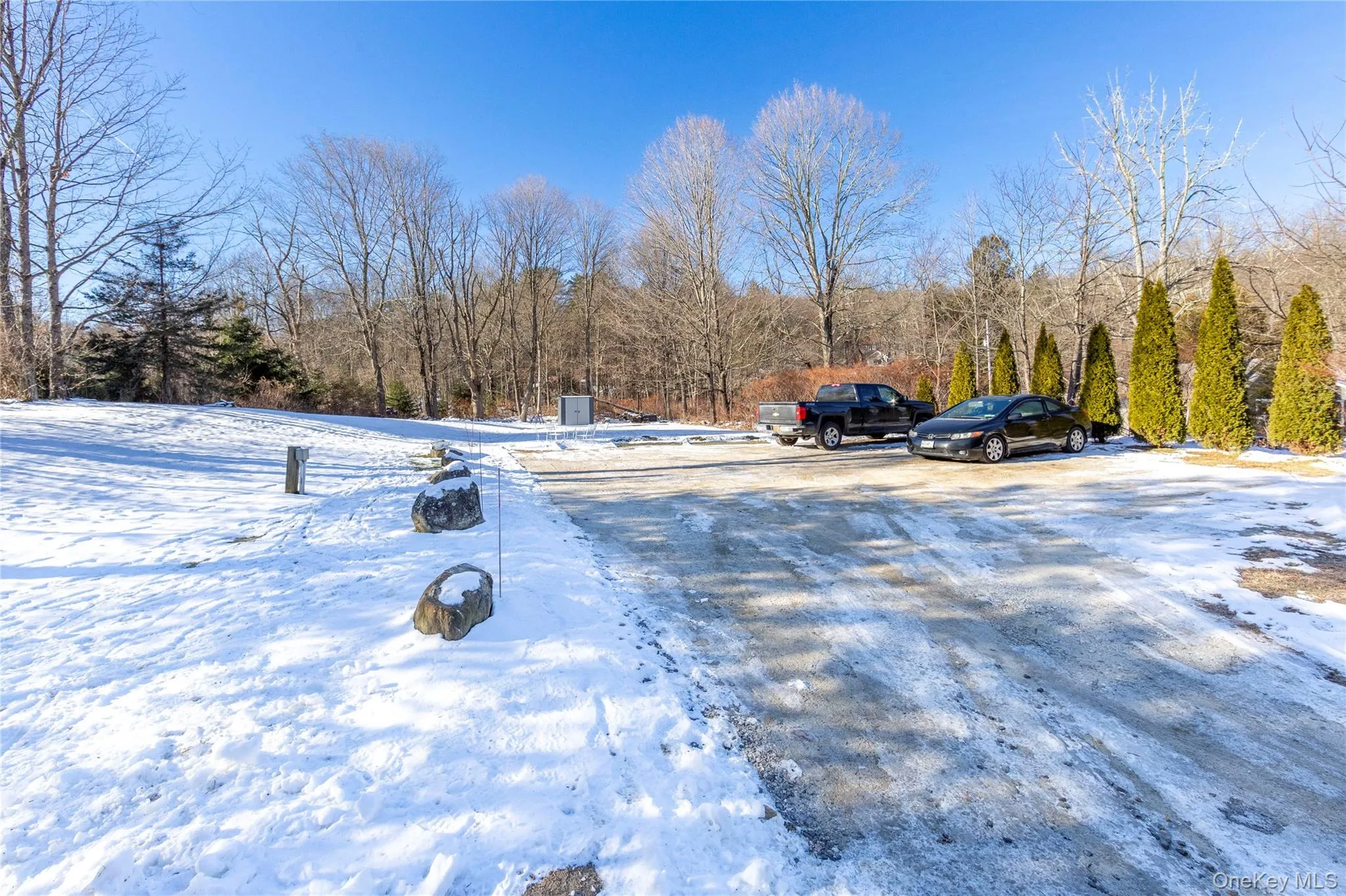 Tenants will enjoy shared access to the large backyard. Plenty of parking in the back lot, reserved for just the back two apartments. Tenants will enjoy shared access to the large backyard. Plenty of parking in the back lot, reserved for just the back two apartments.