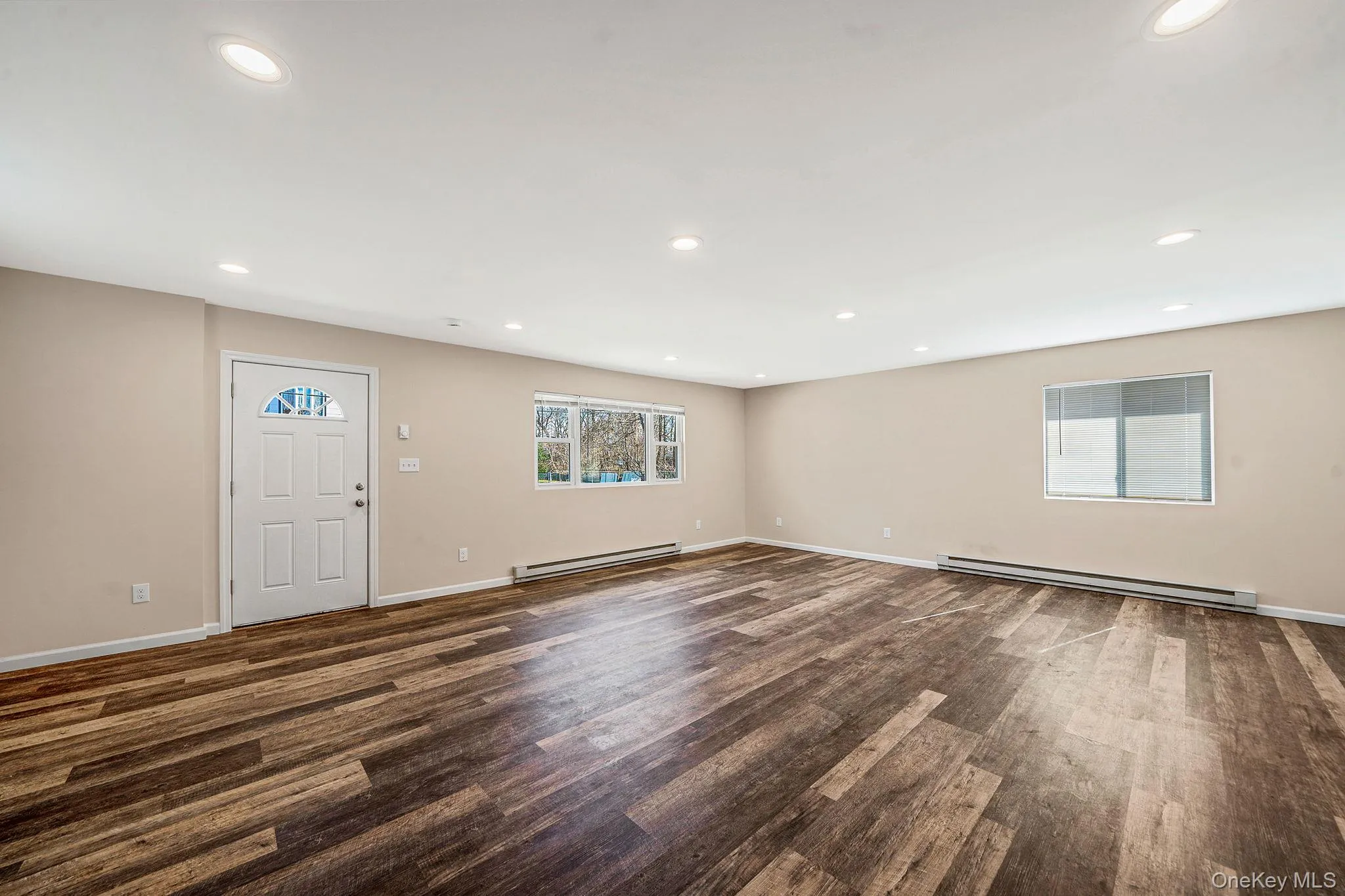 18A Broadway, Brookhaven, NY, 3 Bedrooms Bedrooms, 3 Rooms Rooms,1 BathroomBathrooms,Residential Lease,Idx,Broadway,0,942898 18A Broadway, Brookhaven, NY, 3 Bedrooms Bedrooms, 3 Rooms Rooms,1 BathroomBathrooms,Residential Lease,Idx,Broadway,0,942898