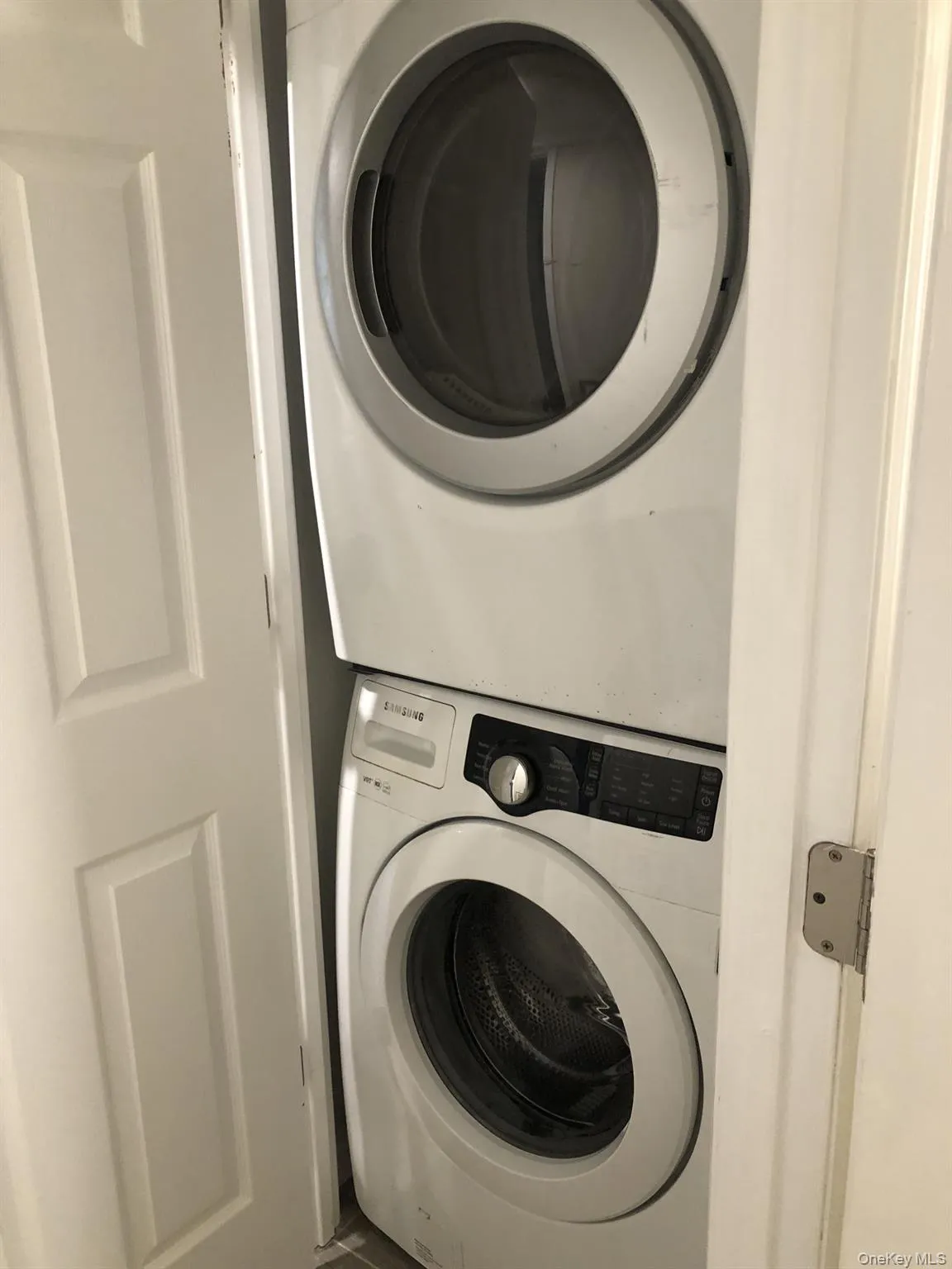 321 Walnut Street, Long Beach, NY, 2 Bedrooms Bedrooms, 5 Rooms Rooms,1 BathroomBathrooms,Residential Lease,Idx,Walnut,0,942920 321 Walnut Street, Long Beach, NY, 2 Bedrooms Bedrooms, 5 Rooms Rooms,1 BathroomBathrooms,Residential Lease,Idx,Walnut,0,942920