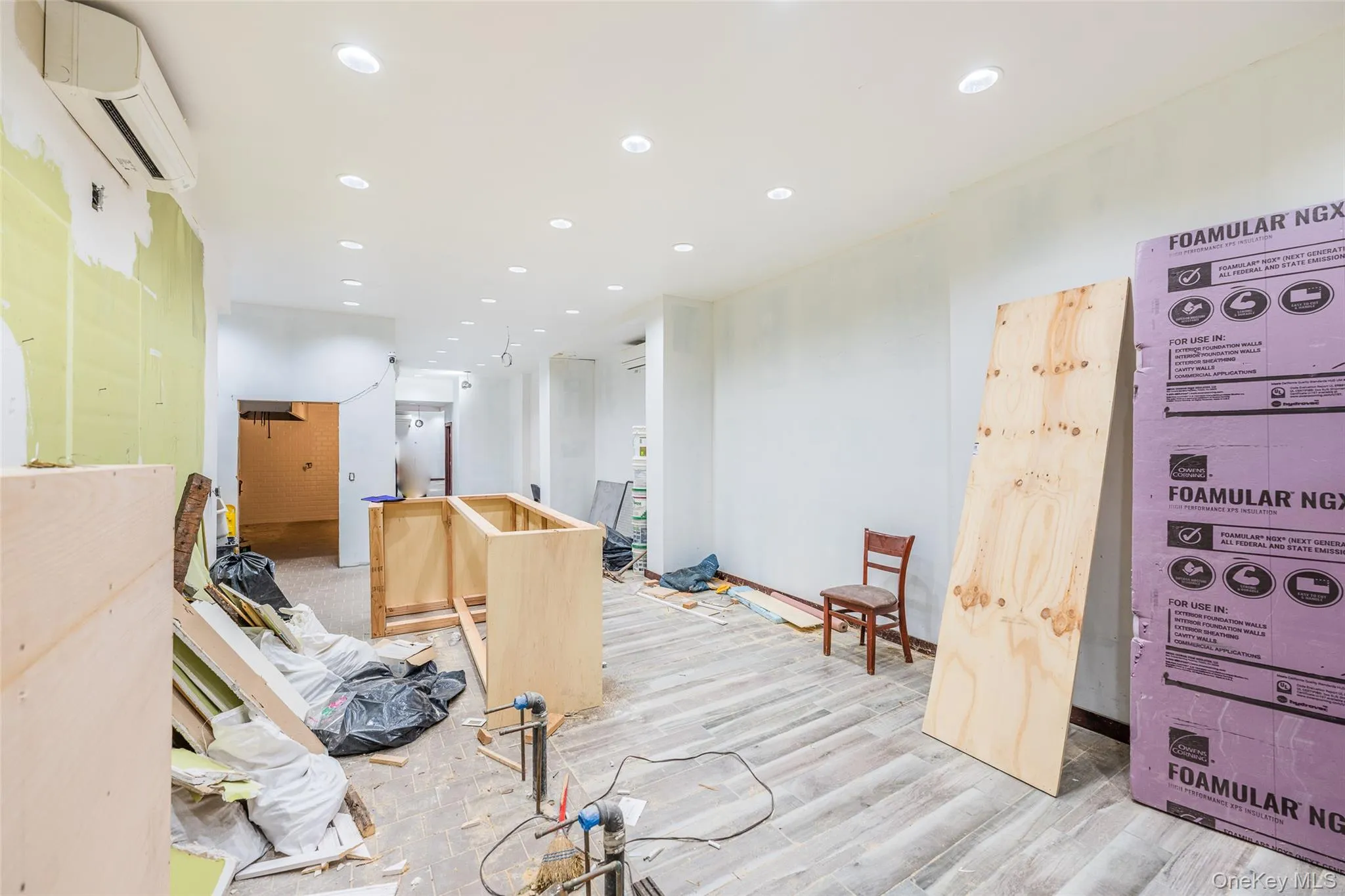 107-10 Jamaica Avenue, New York, NY, ,Commercial Lease,Idx,Jamaica,0,942922 107-10 Jamaica Avenue, New York, NY, ,Commercial Lease,Idx,Jamaica,0,942922