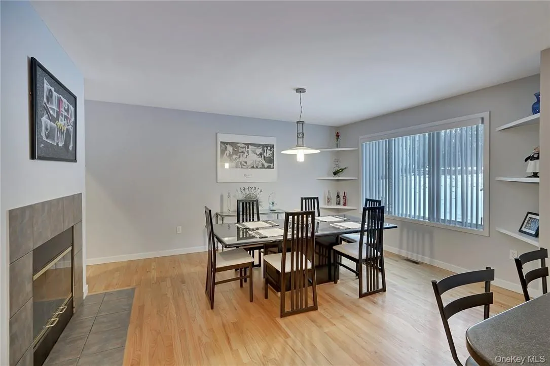 Eat in kitchen Eat in kitchen