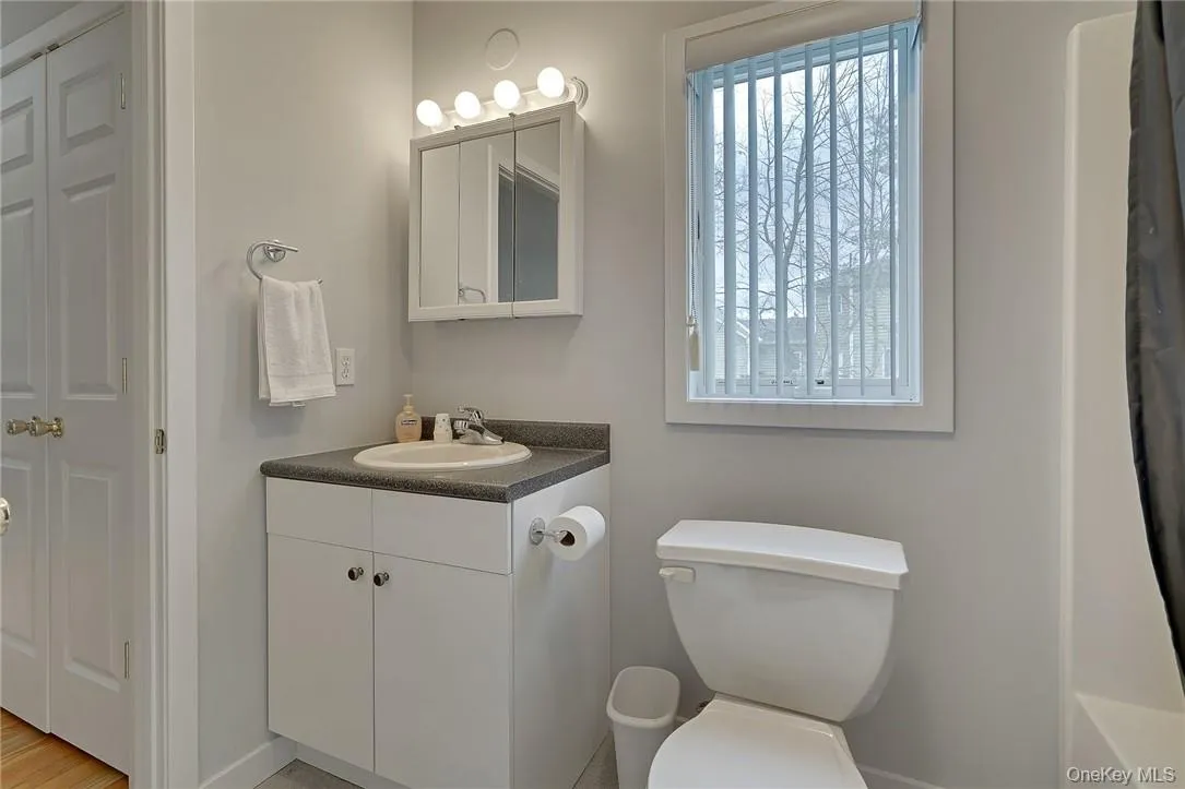 99 Summit Avenue, Woodbury, NY, 3 Bedrooms Bedrooms, 8 Rooms Rooms,3 BathroomsBathrooms,Residential Lease,Idx,Summit,0,942940 99 Summit Avenue, Woodbury, NY, 3 Bedrooms Bedrooms, 8 Rooms Rooms,3 BathroomsBathrooms,Residential Lease,Idx,Summit,0,942940