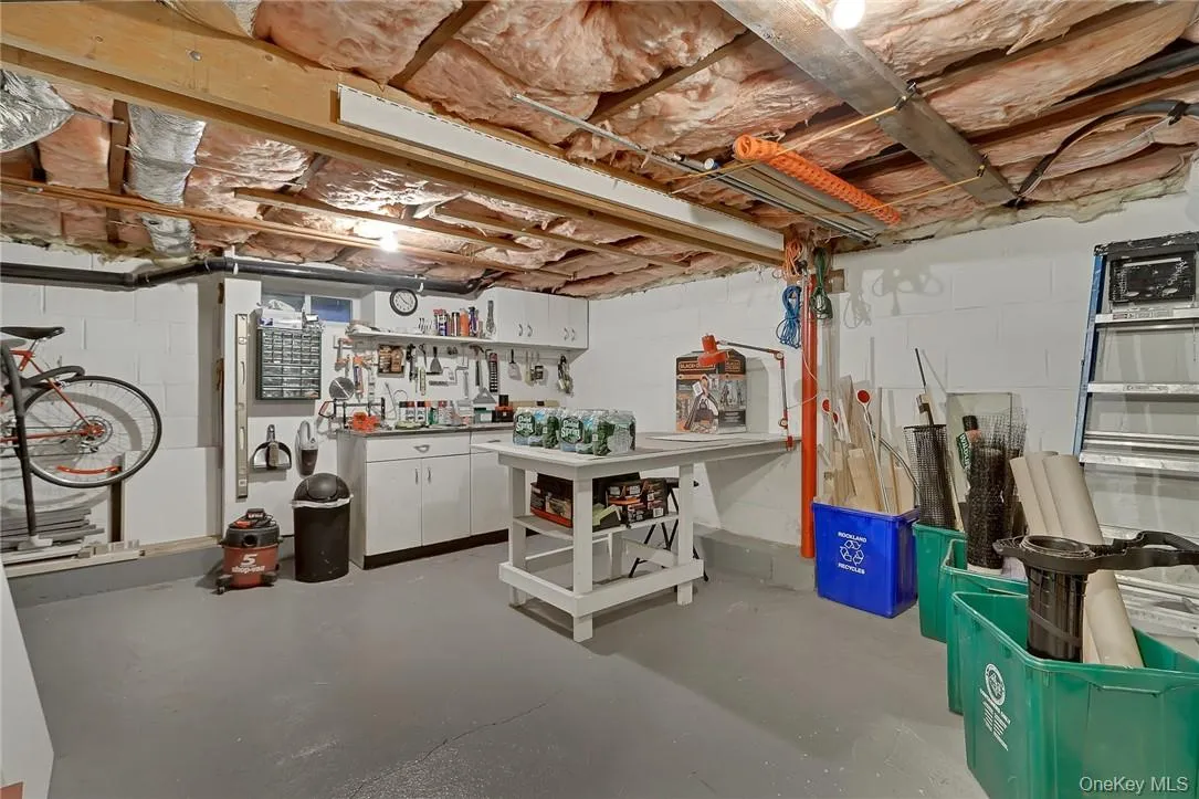 99 Summit Avenue, Woodbury, NY, 3 Bedrooms Bedrooms, 8 Rooms Rooms,3 BathroomsBathrooms,Residential Lease,Idx,Summit,0,942940 99 Summit Avenue, Woodbury, NY, 3 Bedrooms Bedrooms, 8 Rooms Rooms,3 BathroomsBathrooms,Residential Lease,Idx,Summit,0,942940