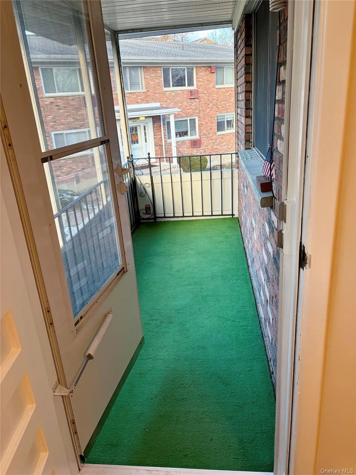 View of screened in balcony View of screened in balcony