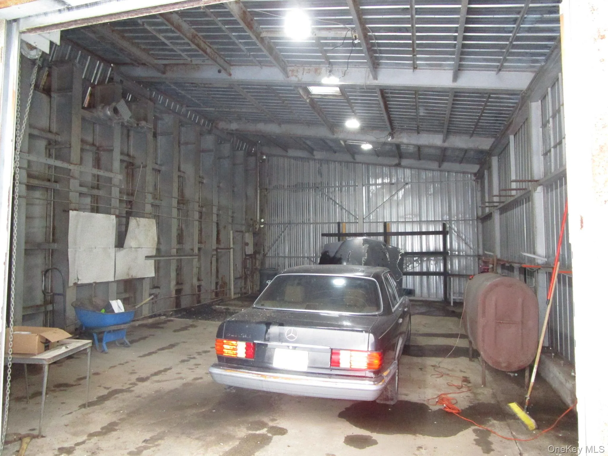 Garage to the right of the two tall units. Garage to the right of the two tall units.