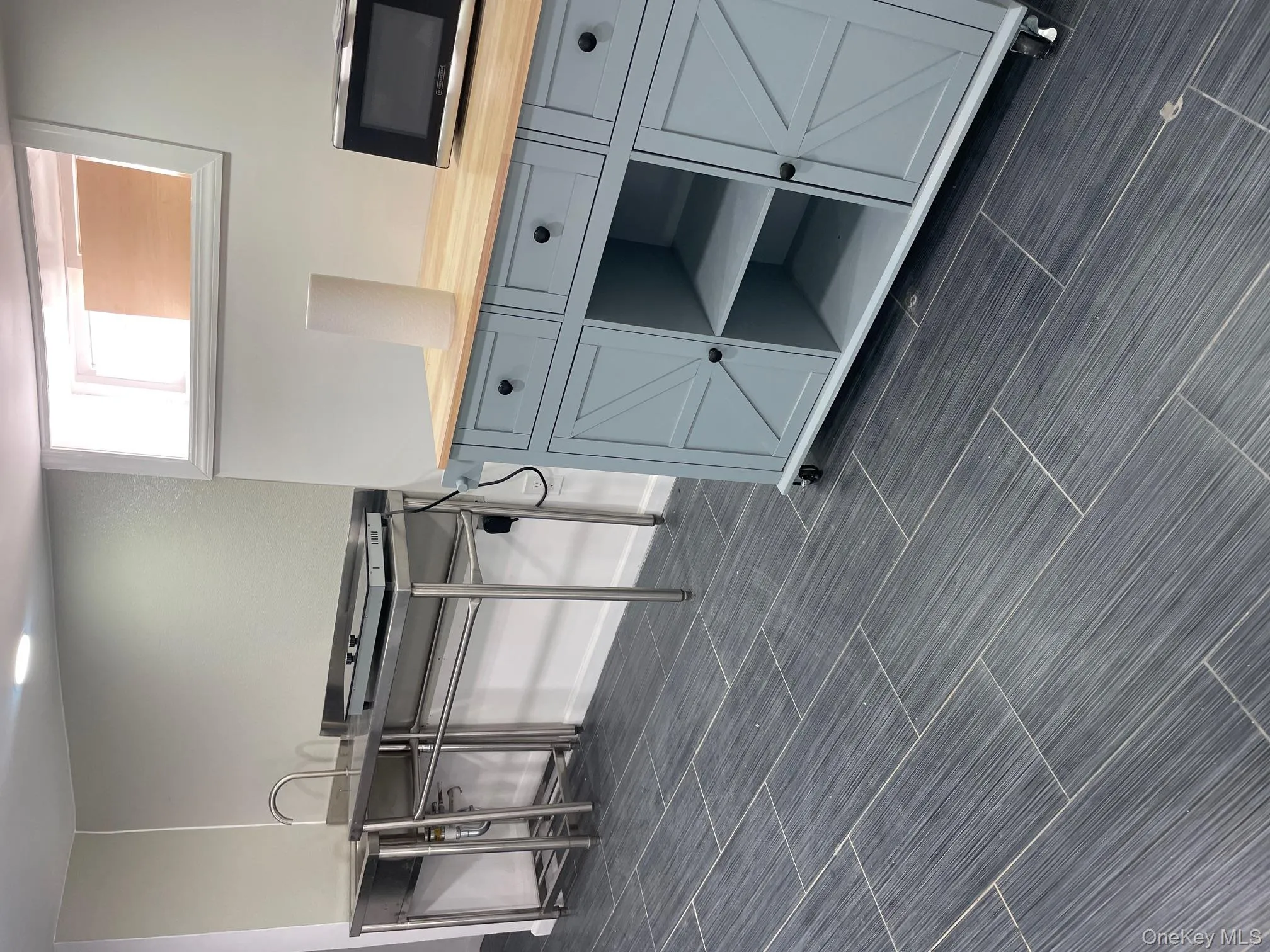 Miscellaneous room with wood tiled floors Miscellaneous room with wood tiled floors