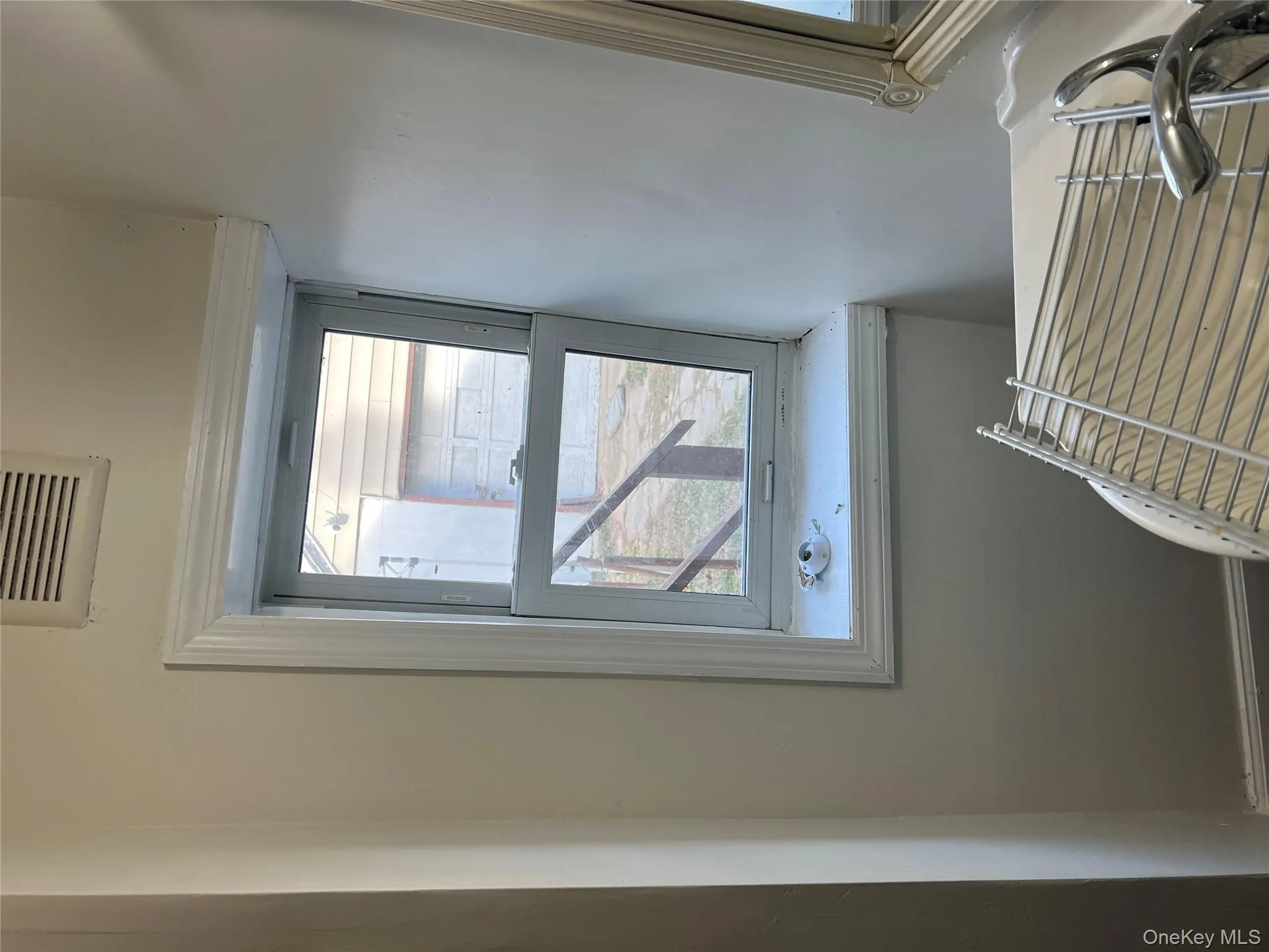 Detailed view of baseboards Detailed view of baseboards