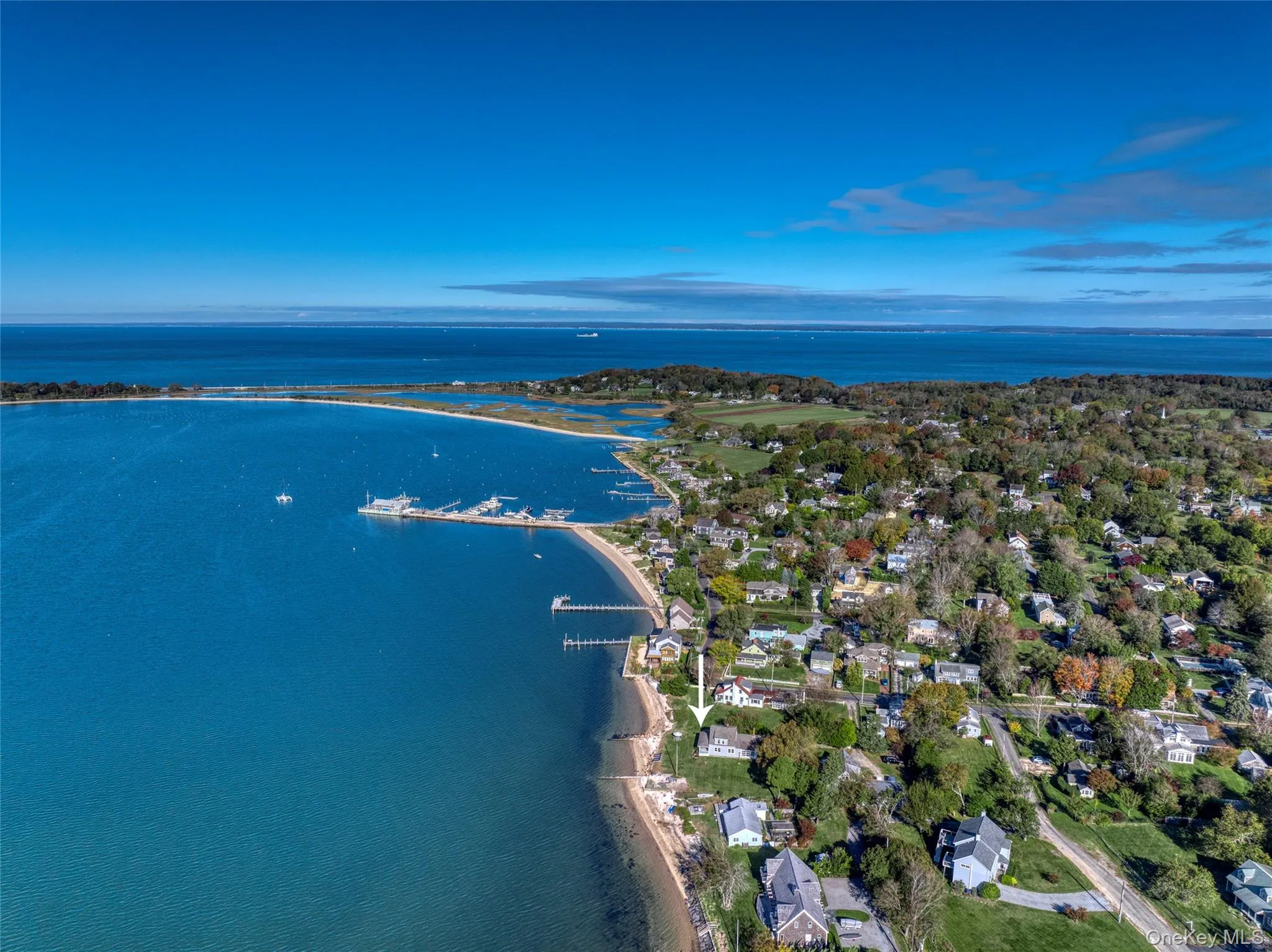Bayfront beach cottage Bayfront beach cottage