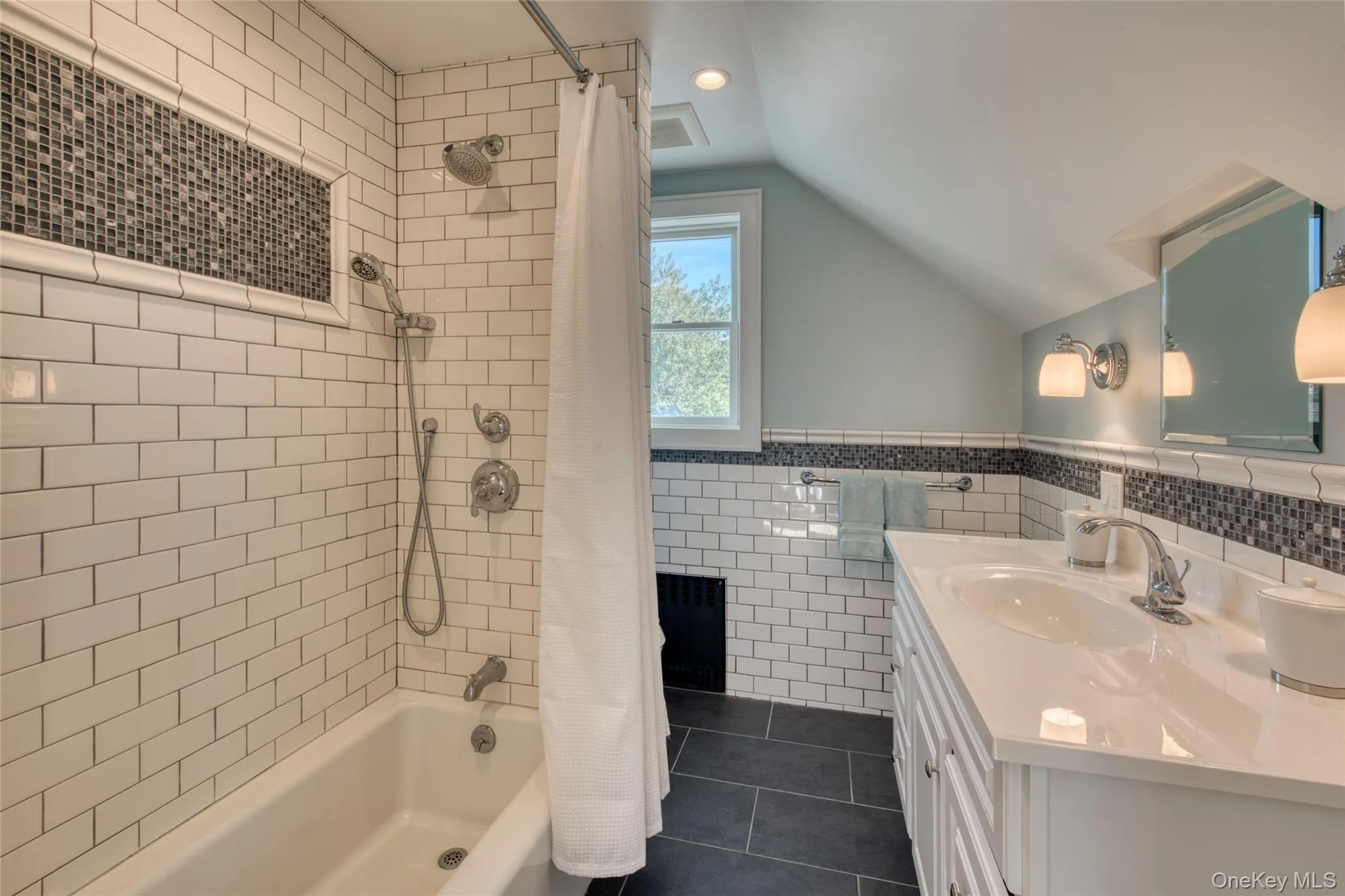 ensuite full bath ensuite full bath