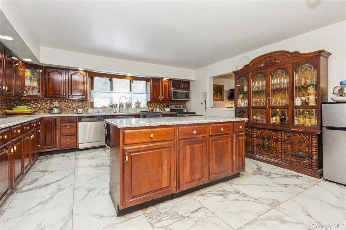 23 Peach Terrace, Newburgh (town), NY, 4 Bedrooms Bedrooms, 8 Rooms Rooms,2 BathroomsBathrooms,Residential,For Rent,Peach,0,943092 23 Peach Terrace, Newburgh (town), NY, 4 Bedrooms Bedrooms, 8 Rooms Rooms,2 BathroomsBathrooms,Residential,For Rent,Peach,0,943092