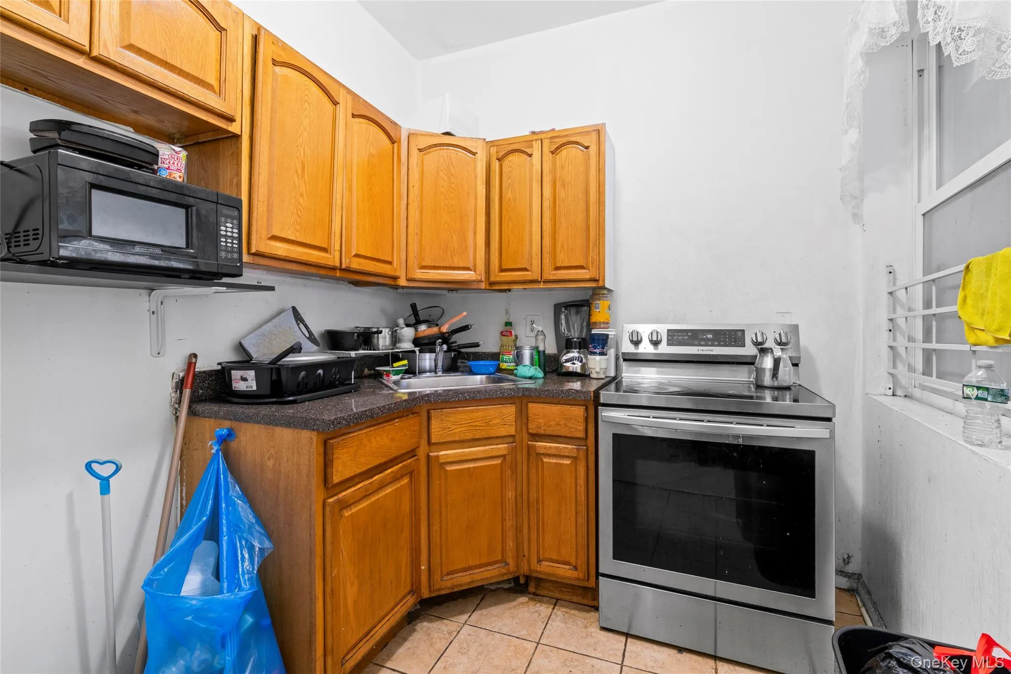 12115 Jamaica Avenue, New York, NY, 3 Bedrooms Bedrooms, 6 Rooms Rooms,1 BathroomBathrooms,Residential Lease,Idx,Jamaica,0,943106 12115 Jamaica Avenue, New York, NY, 3 Bedrooms Bedrooms, 6 Rooms Rooms,1 BathroomBathrooms,Residential Lease,Idx,Jamaica,0,943106