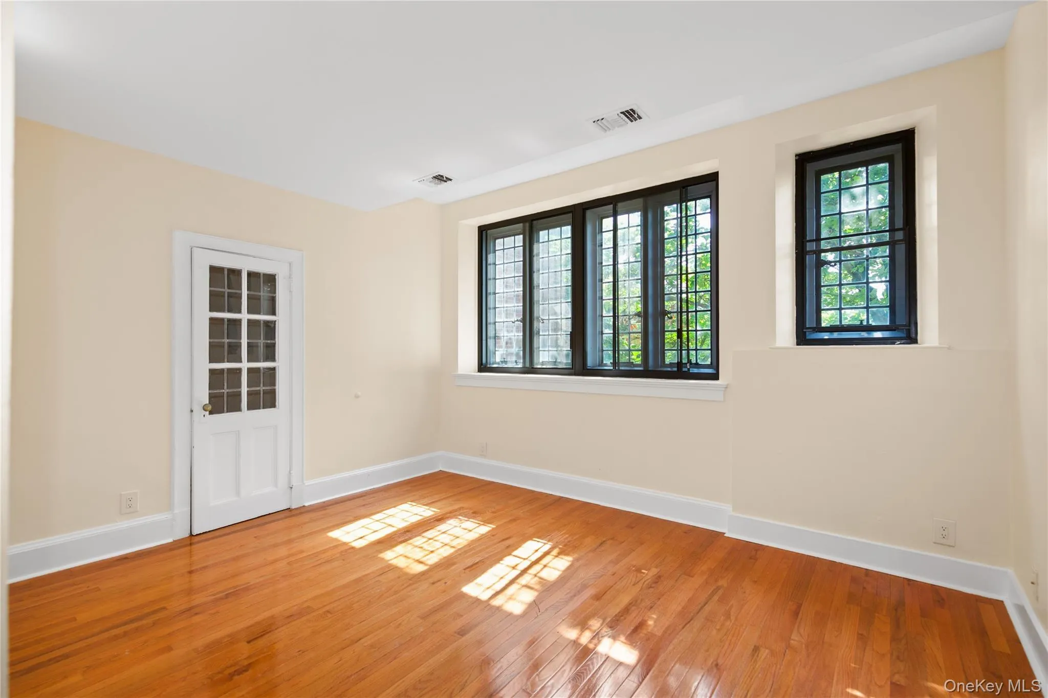 207 Chateau Rive Street, Peekskill, NY, 1 Bedroom Bedrooms, 3 Rooms Rooms,1 BathroomBathrooms,Residential Lease,Idx,Chateau Rive,0,943109 207 Chateau Rive Street, Peekskill, NY, 1 Bedroom Bedrooms, 3 Rooms Rooms,1 BathroomBathrooms,Residential Lease,Idx,Chateau Rive,0,943109