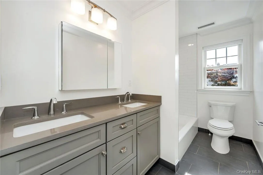 233 Lincoln Avenue, Harrison, NY, 3 Bedrooms Bedrooms, 10 Rooms Rooms,3 BathroomsBathrooms,Residential Lease,Idx,Lincoln,0,943150 233 Lincoln Avenue, Harrison, NY, 3 Bedrooms Bedrooms, 10 Rooms Rooms,3 BathroomsBathrooms,Residential Lease,Idx,Lincoln,0,943150