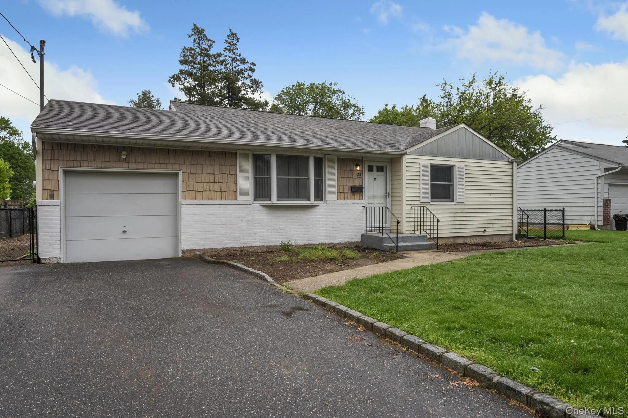 22 Heath Lane, Huntington, NY, 3 Bedrooms Bedrooms, 5 Rooms Rooms,1 BathroomBathrooms,Residential Lease,Idx,Heath,0,943243 22 Heath Lane, Huntington, NY, 3 Bedrooms Bedrooms, 5 Rooms Rooms,1 BathroomBathrooms,Residential Lease,Idx,Heath,0,943243