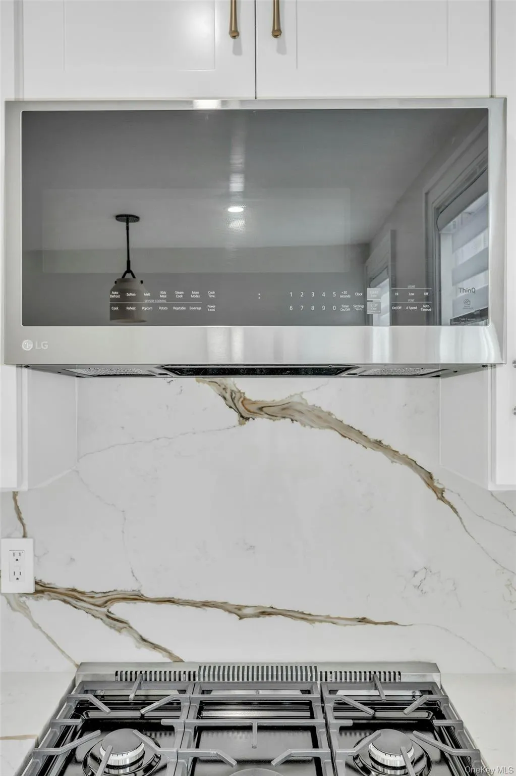 76 Green Street, Huntington, NY, 1 Bedroom Bedrooms, 4 Rooms Rooms,1 BathroomBathrooms,Residential Lease,Idx,Green,0,943249 76 Green Street, Huntington, NY, 1 Bedroom Bedrooms, 4 Rooms Rooms,1 BathroomBathrooms,Residential Lease,Idx,Green,0,943249