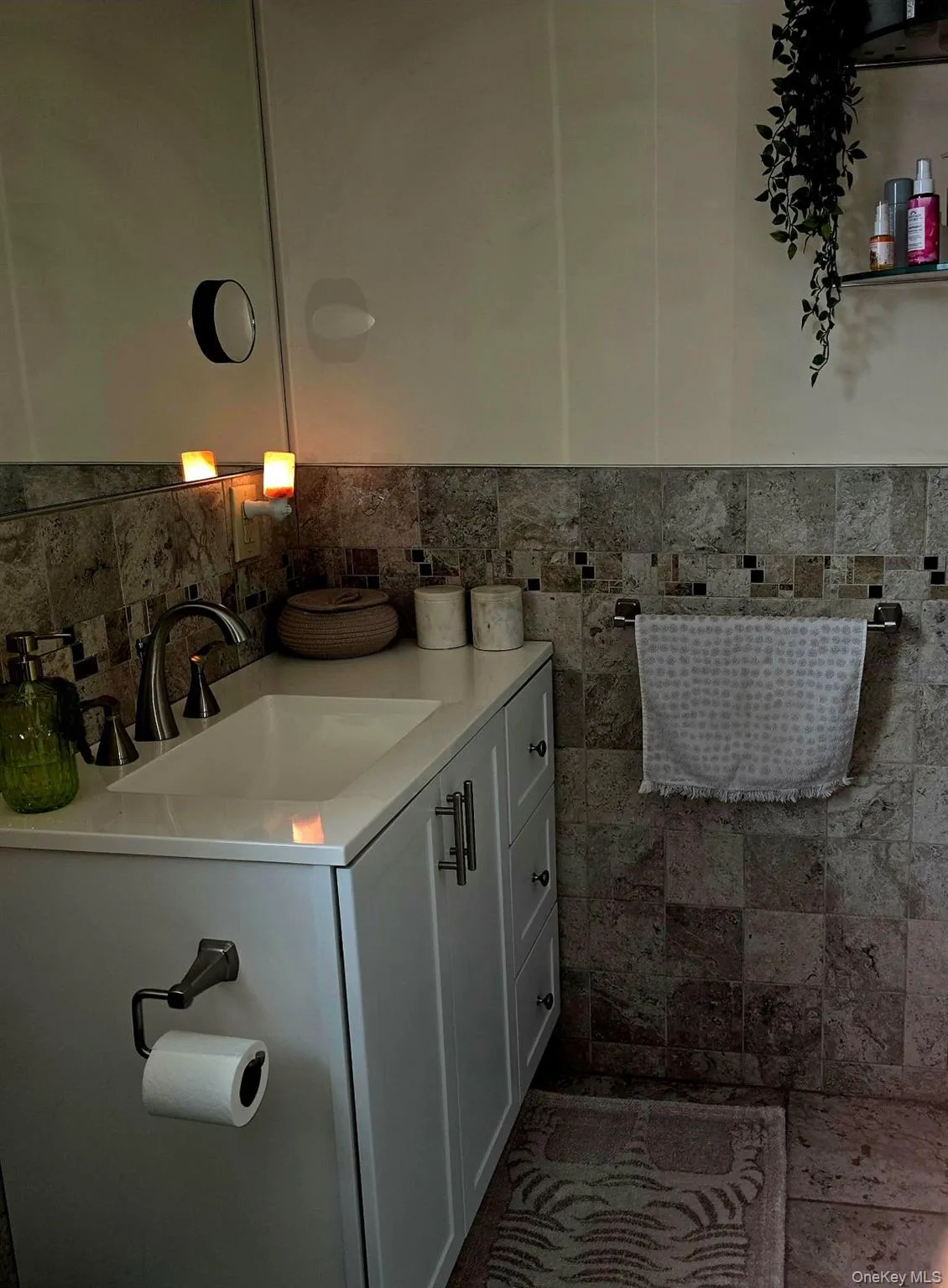 Bathroom with vanity Bathroom with vanity