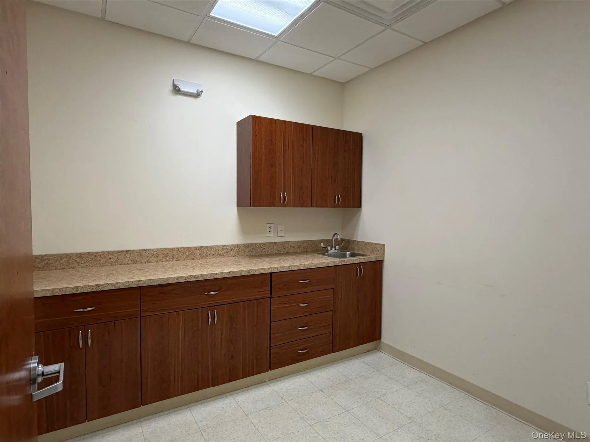 1787 Middle Country Road, Brookhaven, NY, ,Commercial Lease,For Rent,Middle Country,0,943433 1787 Middle Country Road, Brookhaven, NY, ,Commercial Lease,For Rent,Middle Country,0,943433