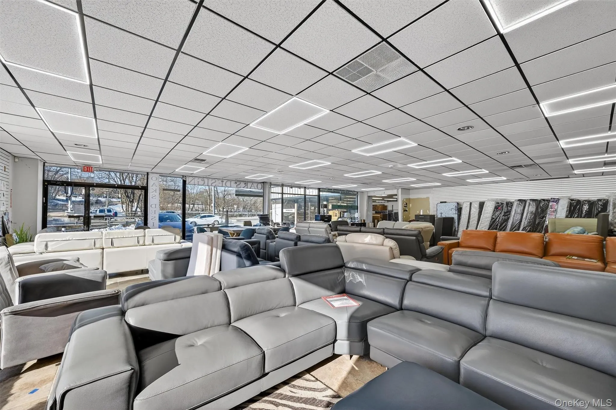 Miscellaneous room with a paneled ceiling Miscellaneous room with a paneled ceiling