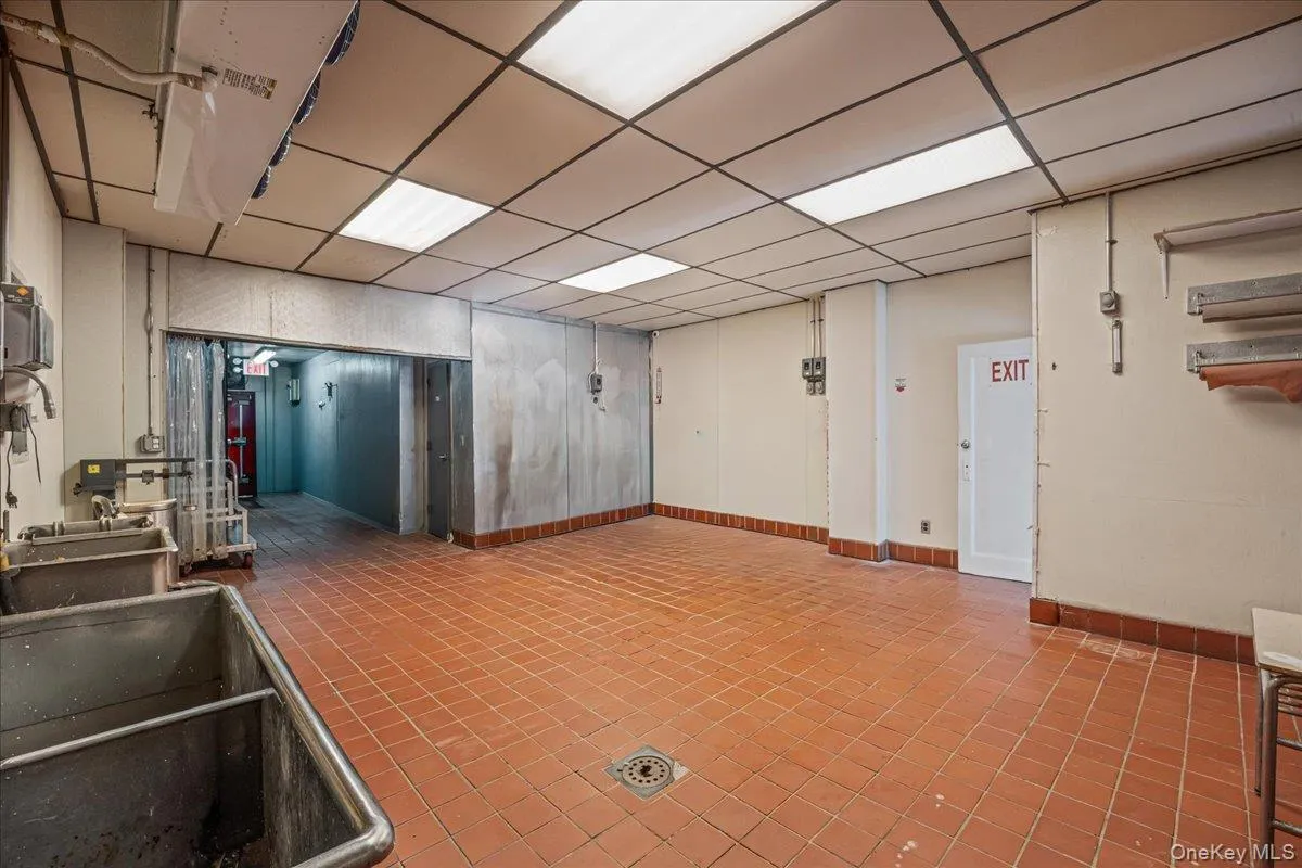 8617 Northern Boulevard, New York, NY, ,Commercial Lease,Idx,Northern,0,943701 8617 Northern Boulevard, New York, NY, ,Commercial Lease,Idx,Northern,0,943701