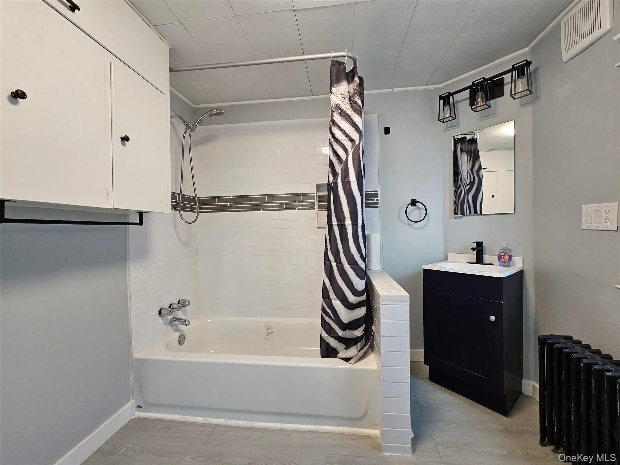 704 Tower Avenue, Montgomery, NY, 2 Bedrooms Bedrooms, 6 Rooms Rooms,1 BathroomBathrooms,Residential Lease,For Rent,Tower,0,943754 704 Tower Avenue, Montgomery, NY, 2 Bedrooms Bedrooms, 6 Rooms Rooms,1 BathroomBathrooms,Residential Lease,For Rent,Tower,0,943754