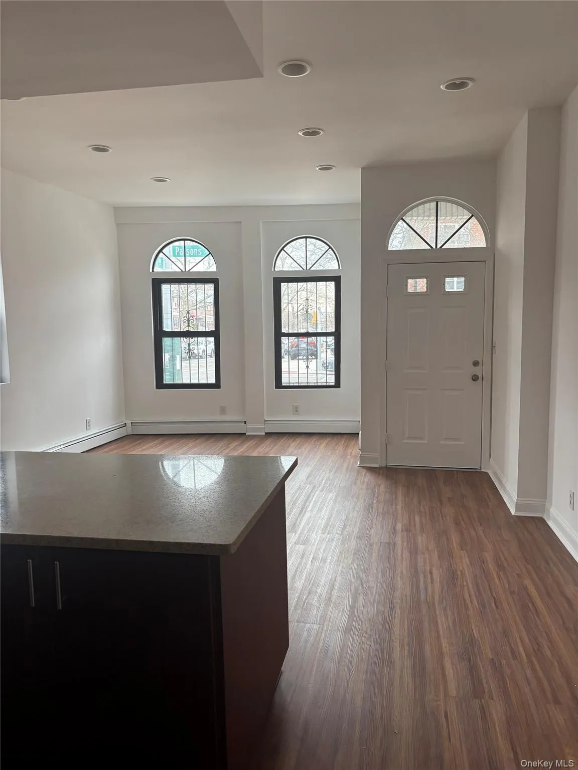 7719 Parsons Boulevard, New York, NY, 2 Bedrooms Bedrooms, 5 Rooms Rooms,2 BathroomsBathrooms,Residential Lease,For Rent,Parsons,0,943854 7719 Parsons Boulevard, New York, NY, 2 Bedrooms Bedrooms, 5 Rooms Rooms,2 BathroomsBathrooms,Residential Lease,For Rent,Parsons,0,943854