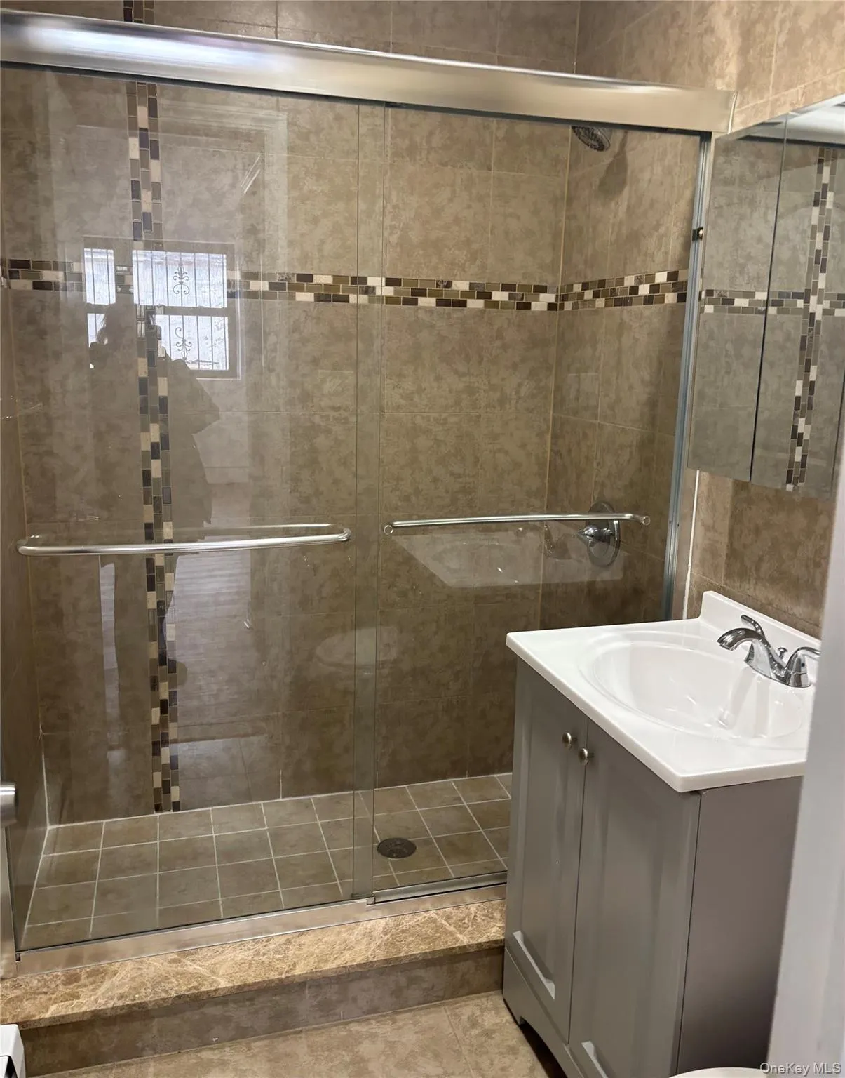 7719 Parsons Boulevard, New York, NY, 2 Bedrooms Bedrooms, 5 Rooms Rooms,2 BathroomsBathrooms,Residential Lease,For Rent,Parsons,0,943854 7719 Parsons Boulevard, New York, NY, 2 Bedrooms Bedrooms, 5 Rooms Rooms,2 BathroomsBathrooms,Residential Lease,For Rent,Parsons,0,943854