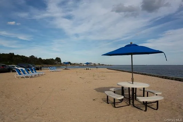 333 Candee Avenue, Islip, NY, 3 Bedrooms Bedrooms, 5 Rooms Rooms,1 BathroomBathrooms,Residential Lease,Idx,Candee,0,943939 333 Candee Avenue, Islip, NY, 3 Bedrooms Bedrooms, 5 Rooms Rooms,1 BathroomBathrooms,Residential Lease,Idx,Candee,0,943939