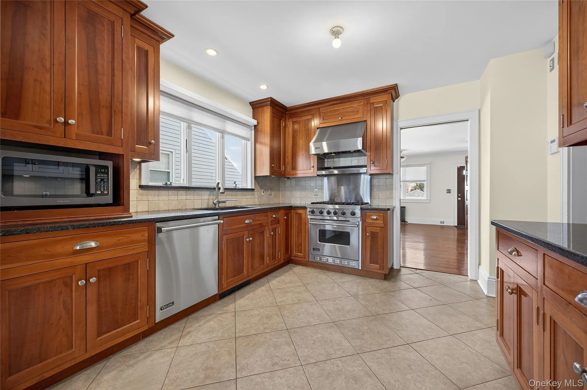 35 Birch Street, Oyster Bay, NY, 4 Bedrooms Bedrooms, 9 Rooms Rooms,3 BathroomsBathrooms,Residential Lease,For Rent,Birch,0,944113 35 Birch Street, Oyster Bay, NY, 4 Bedrooms Bedrooms, 9 Rooms Rooms,3 BathroomsBathrooms,Residential Lease,For Rent,Birch,0,944113