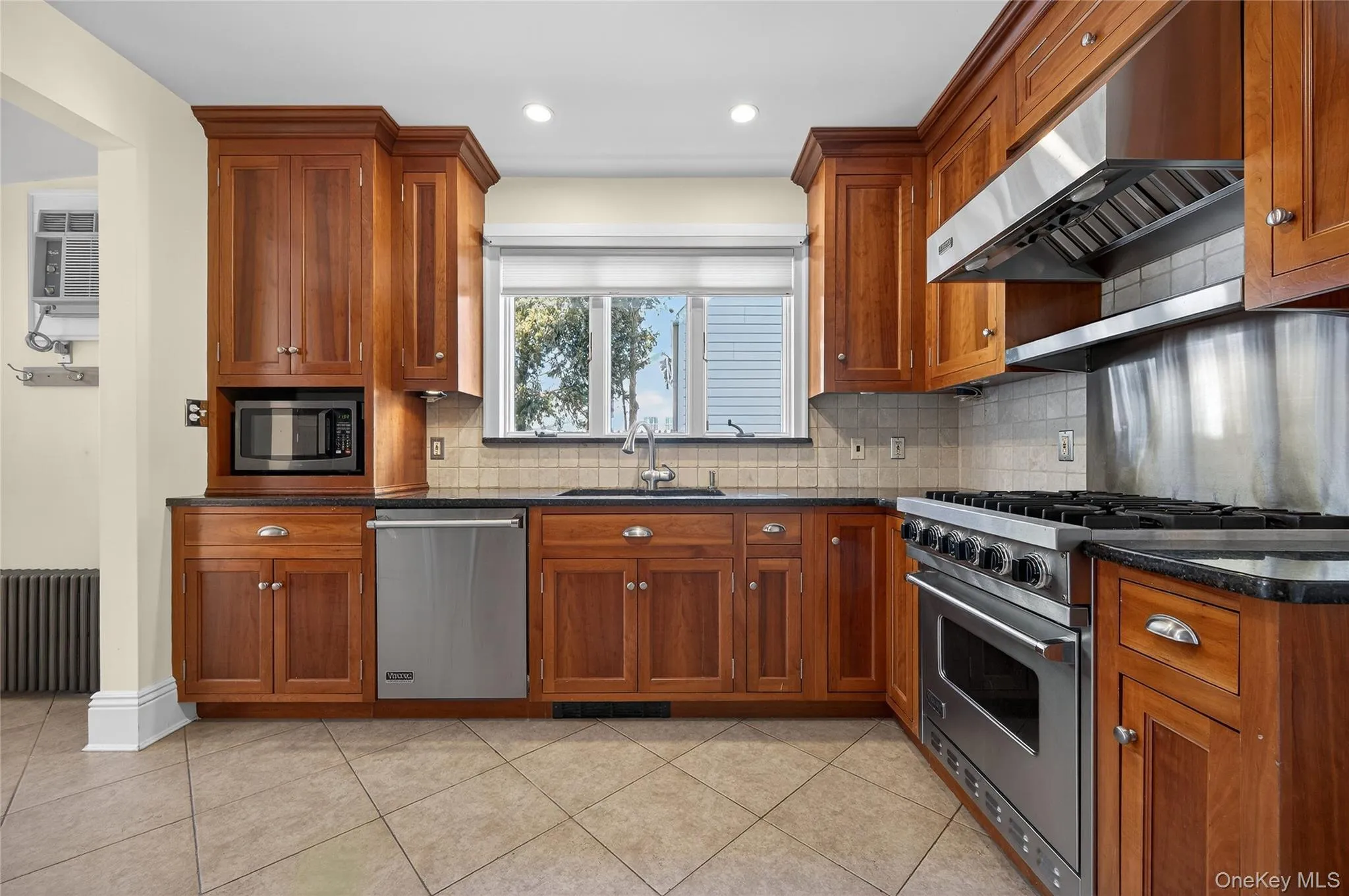 35 Birch Street, Oyster Bay, NY, 4 Bedrooms Bedrooms, 9 Rooms Rooms,3 BathroomsBathrooms,Residential Lease,For Rent,Birch,0,944113 35 Birch Street, Oyster Bay, NY, 4 Bedrooms Bedrooms, 9 Rooms Rooms,3 BathroomsBathrooms,Residential Lease,For Rent,Birch,0,944113