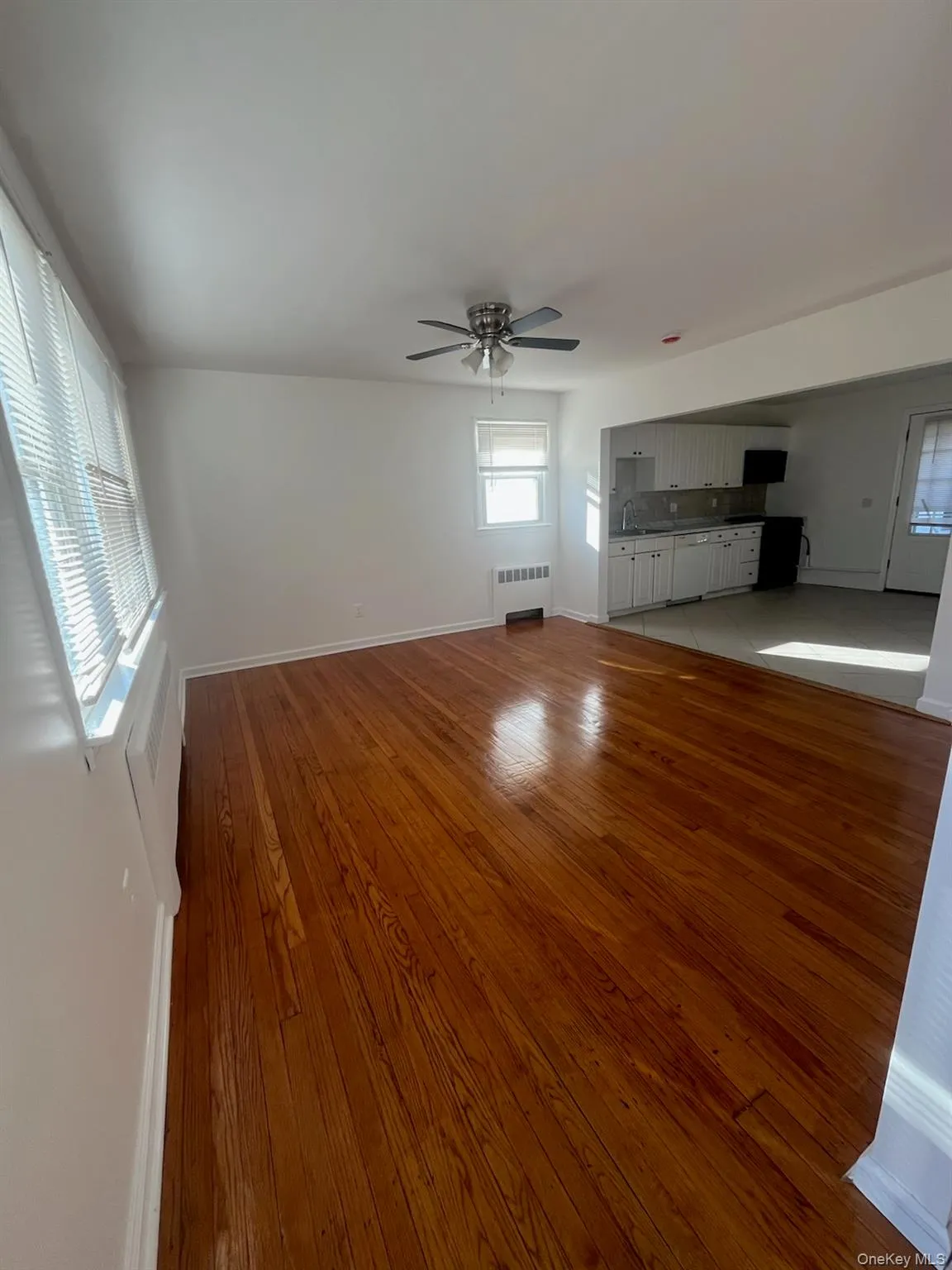 117 Blydenburg Avenue, Smithtown, NY, 4 Bedrooms Bedrooms, 6 Rooms Rooms,3 BathroomsBathrooms,Residential Lease,For Rent,Blydenburg,0,944144 117 Blydenburg Avenue, Smithtown, NY, 4 Bedrooms Bedrooms, 6 Rooms Rooms,3 BathroomsBathrooms,Residential Lease,For Rent,Blydenburg,0,944144