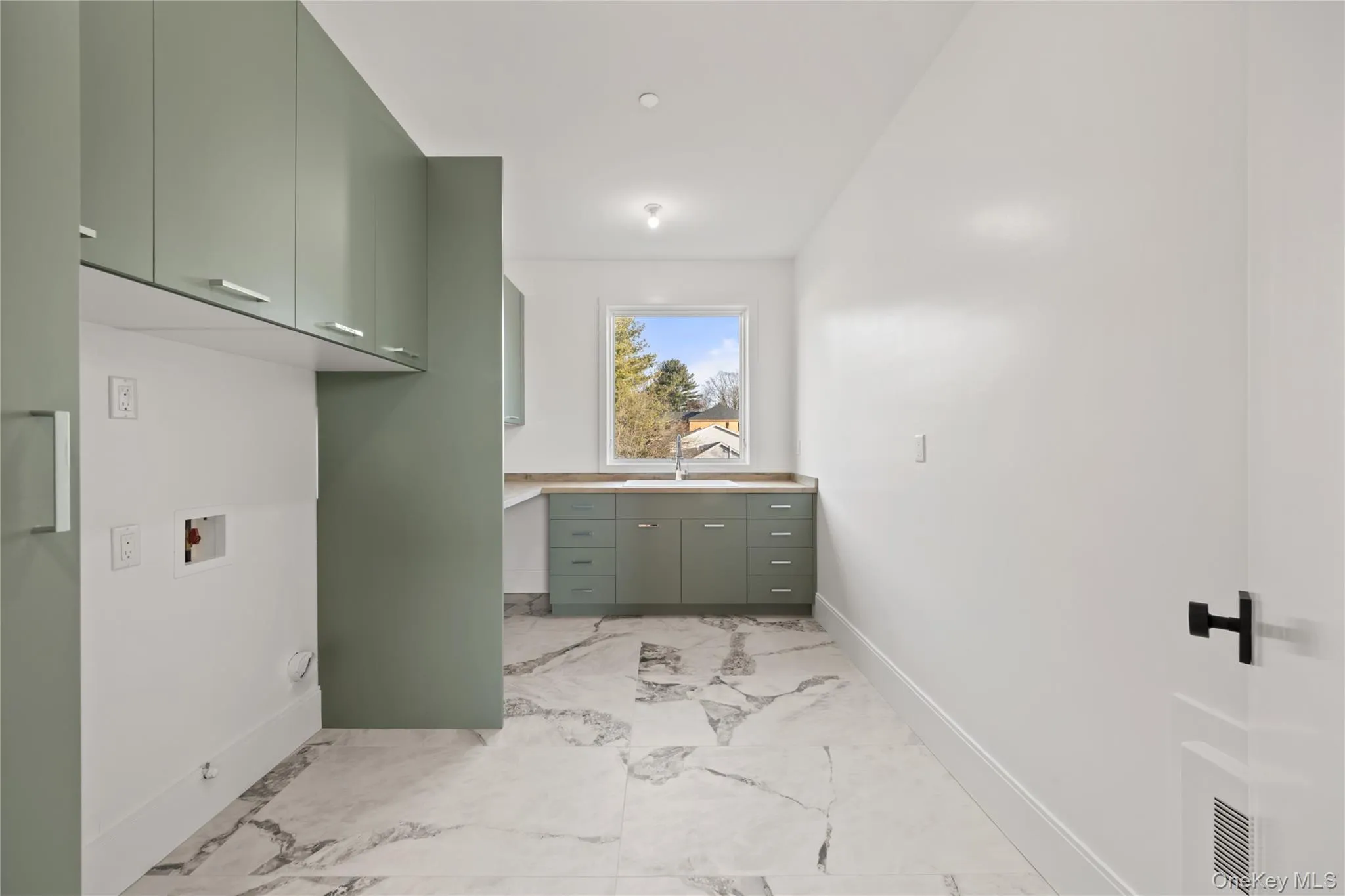 Custom laundry room Custom laundry room