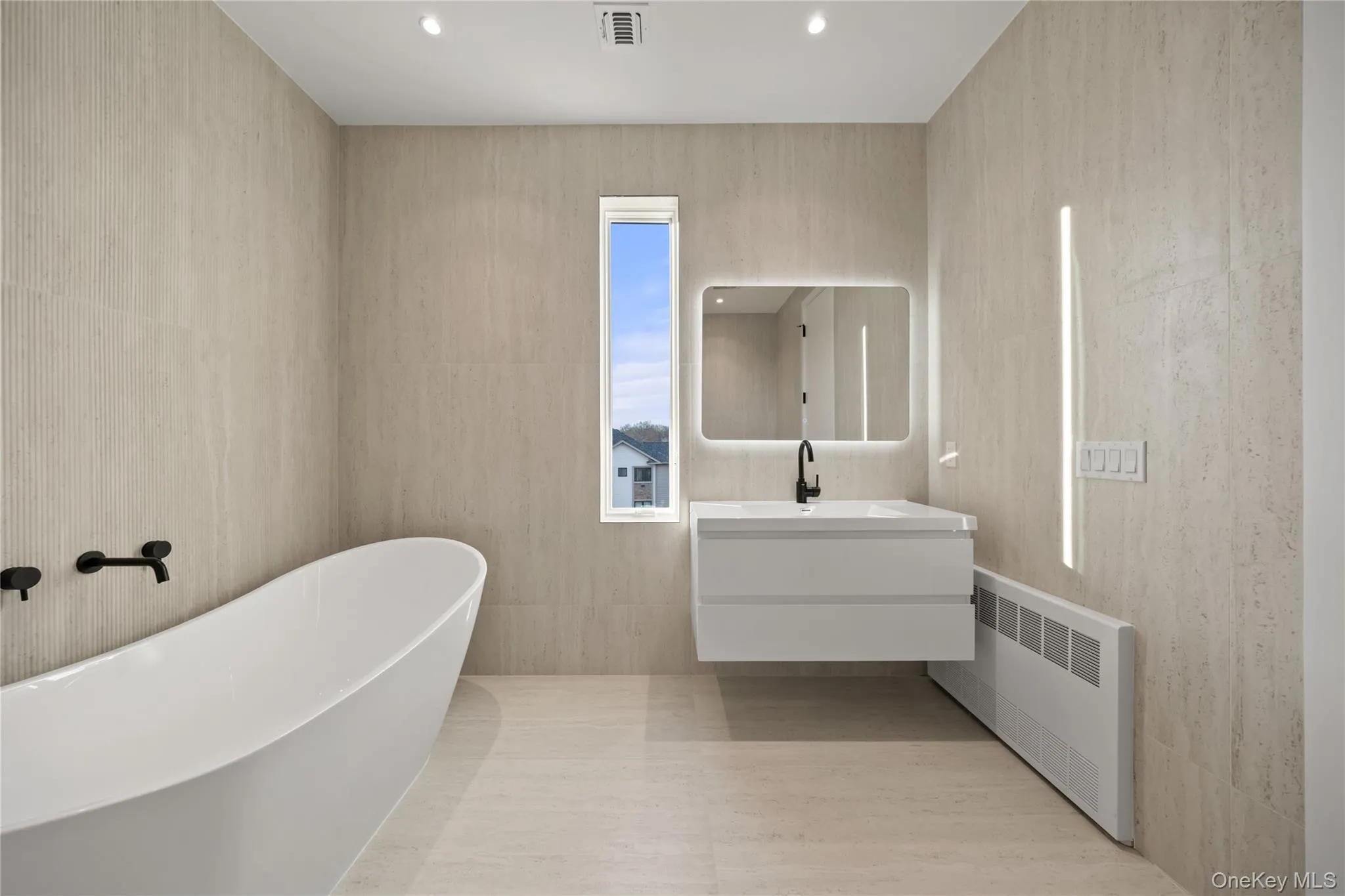 hotel-like spa bathroom hotel-like spa bathroom