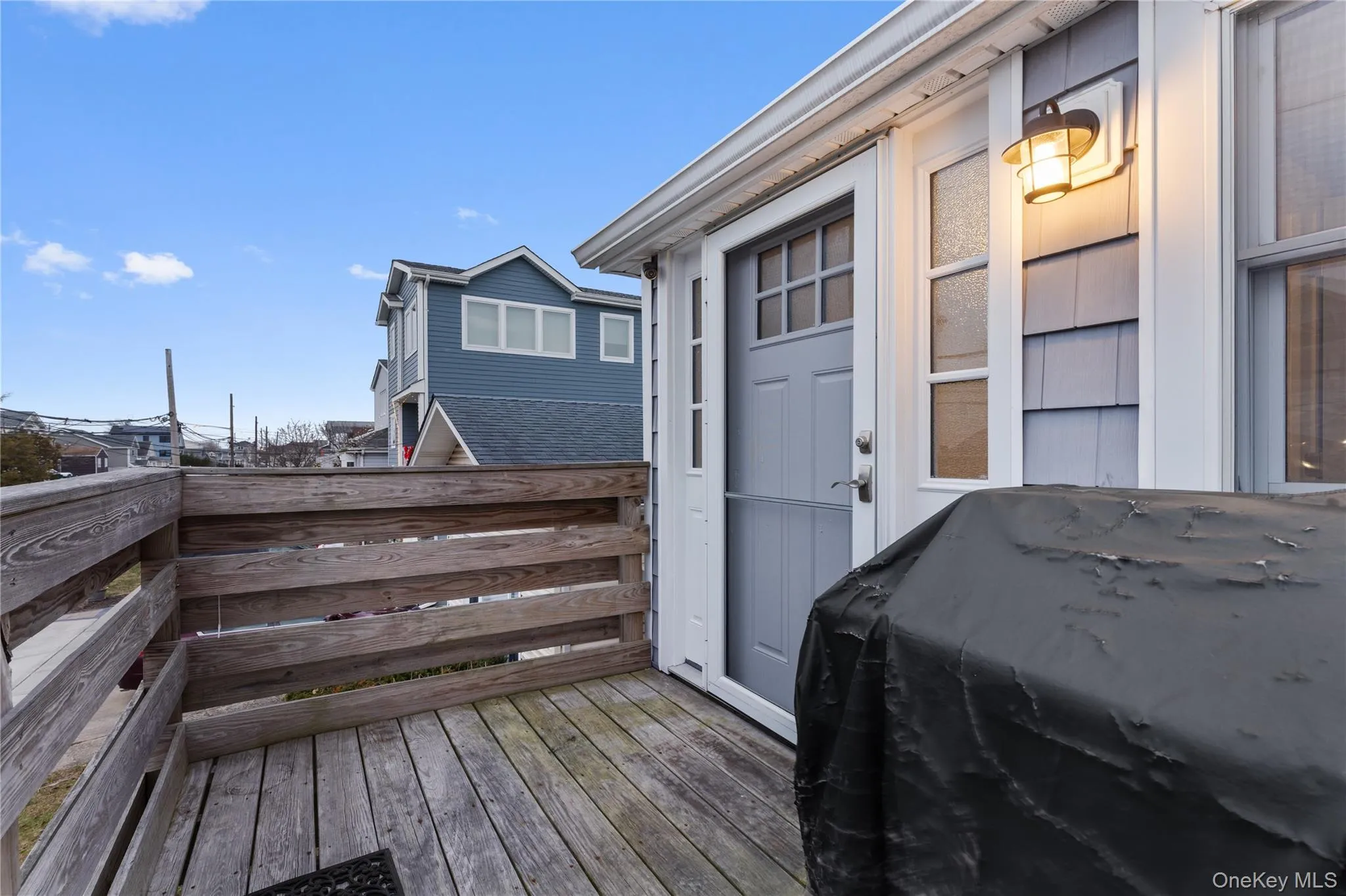 Doorway to property Doorway to property