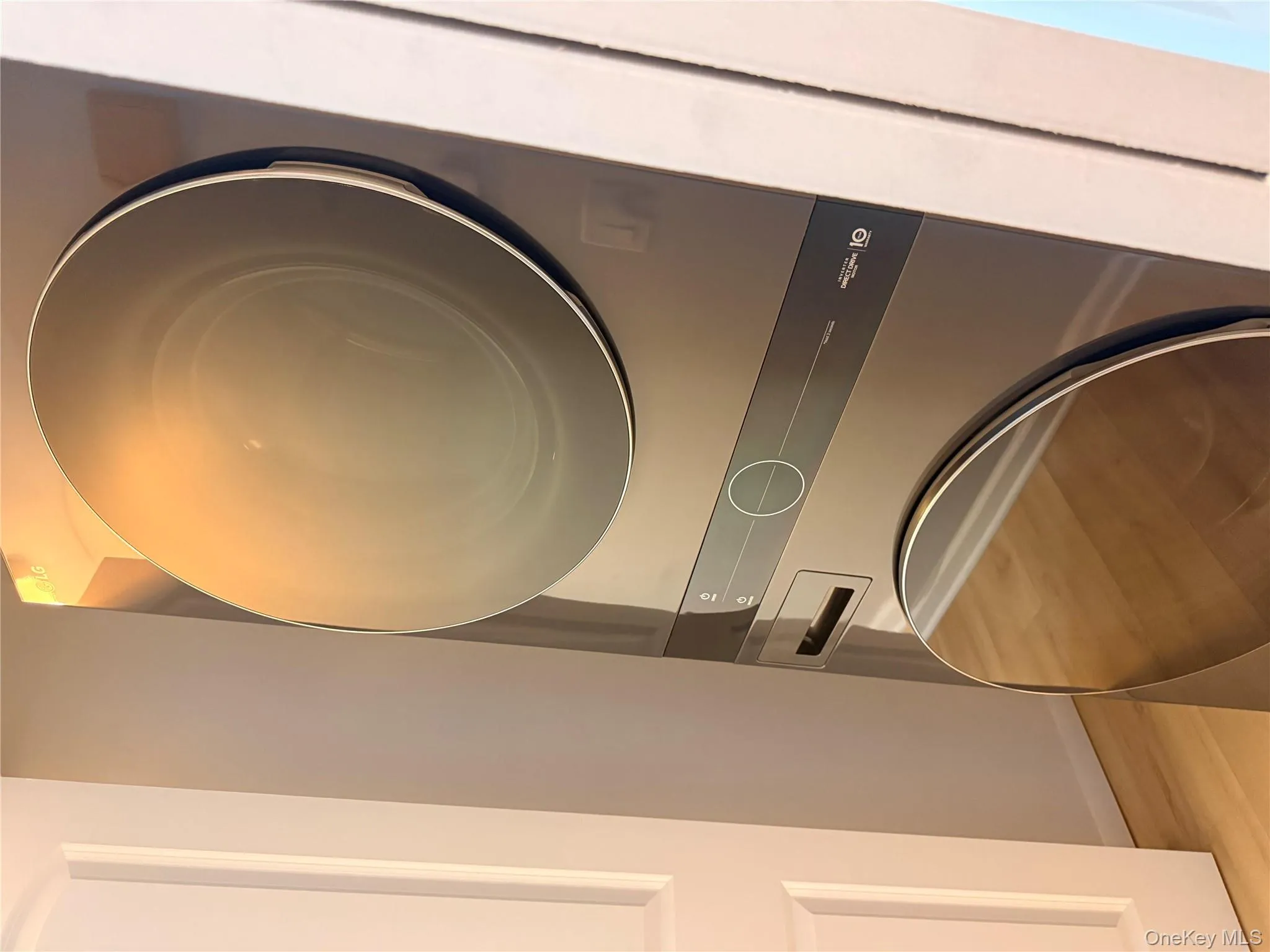 549 Blue Point Road, Brookhaven, NY, 4 Bedrooms Bedrooms, 7 Rooms Rooms,1 BathroomBathrooms,Residential Lease,For Rent,Blue Point,0,944209 549 Blue Point Road, Brookhaven, NY, 4 Bedrooms Bedrooms, 7 Rooms Rooms,1 BathroomBathrooms,Residential Lease,For Rent,Blue Point,0,944209