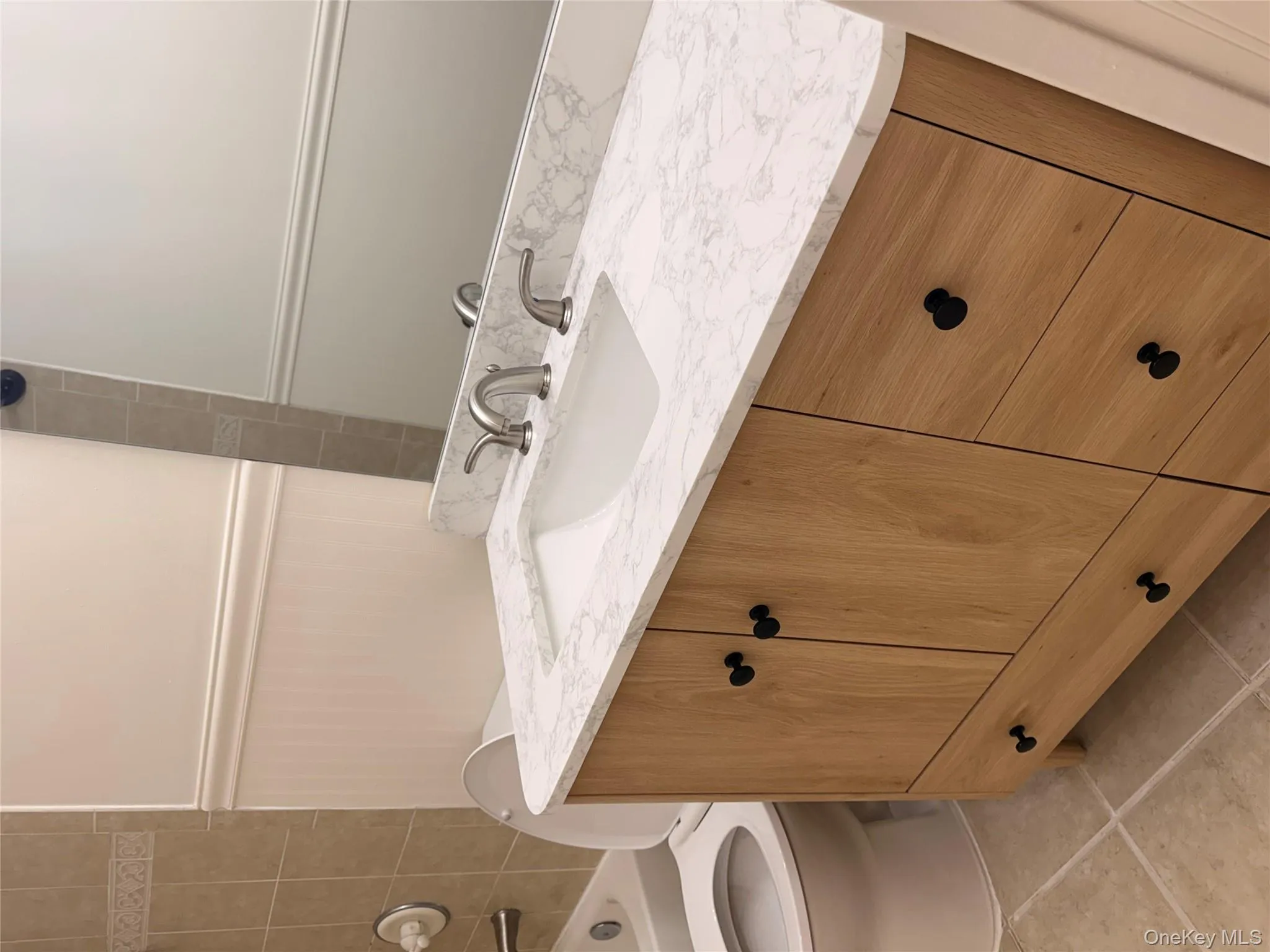 549 Blue Point Road, Brookhaven, NY, 4 Bedrooms Bedrooms, 7 Rooms Rooms,1 BathroomBathrooms,Residential Lease,For Rent,Blue Point,0,944209 549 Blue Point Road, Brookhaven, NY, 4 Bedrooms Bedrooms, 7 Rooms Rooms,1 BathroomBathrooms,Residential Lease,For Rent,Blue Point,0,944209