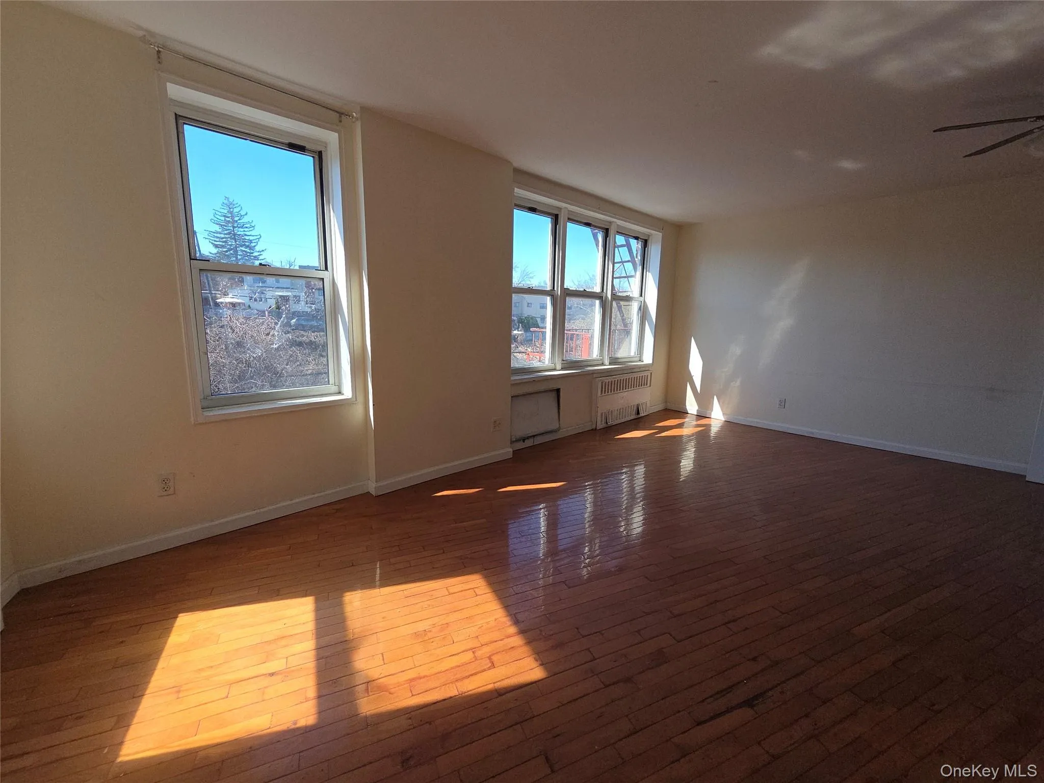 86-16 60th Avenue, New York, NY, 3 Rooms Rooms,1 BathroomBathrooms,Residential,For Rent,60th,0,944359 86-16 60th Avenue, New York, NY, 3 Rooms Rooms,1 BathroomBathrooms,Residential,For Rent,60th,0,944359