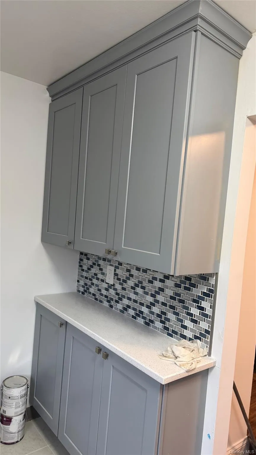 Detailed view of decorative backsplash Detailed view of decorative backsplash