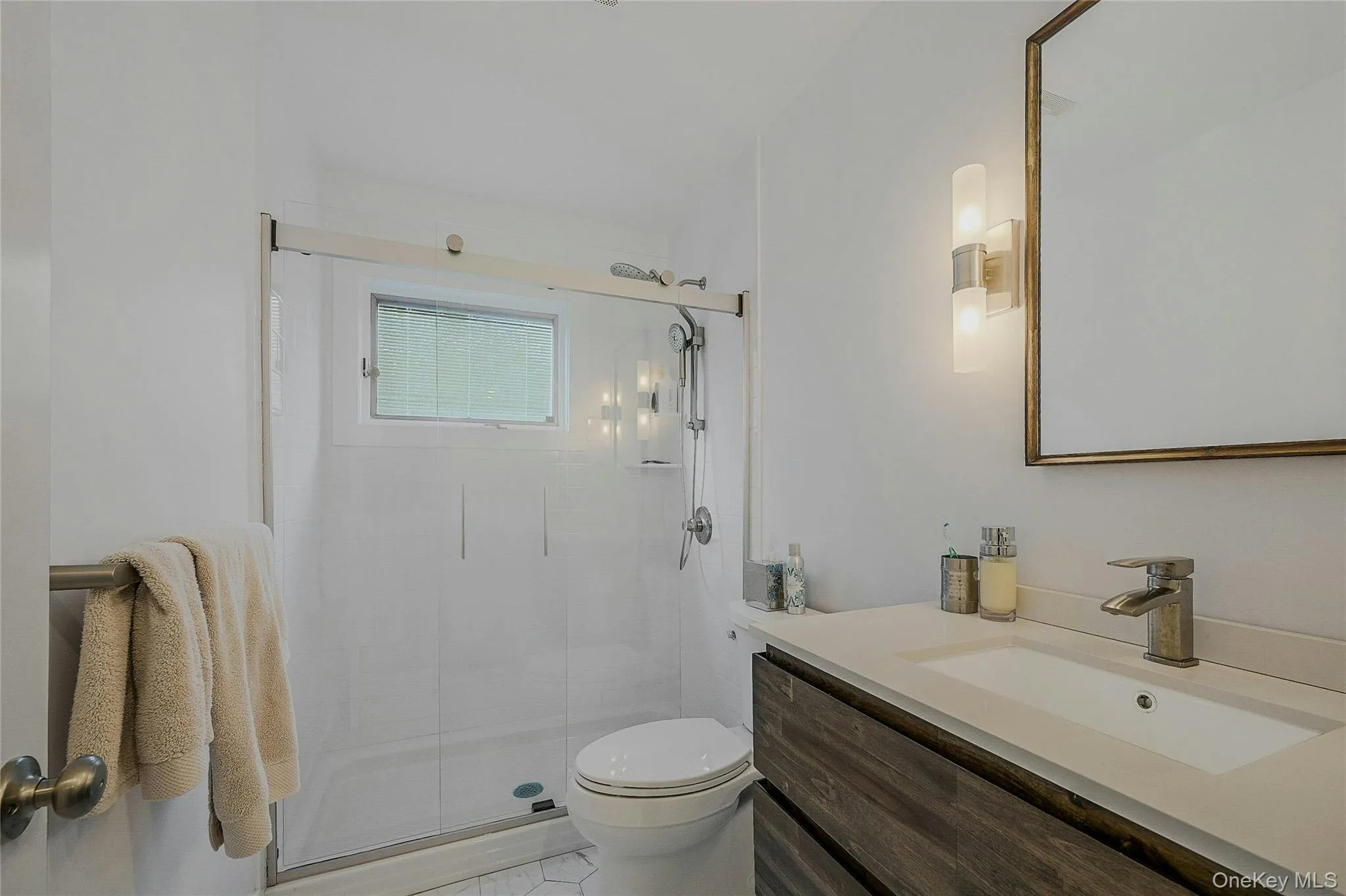 Full Bathroom Full Bathroom