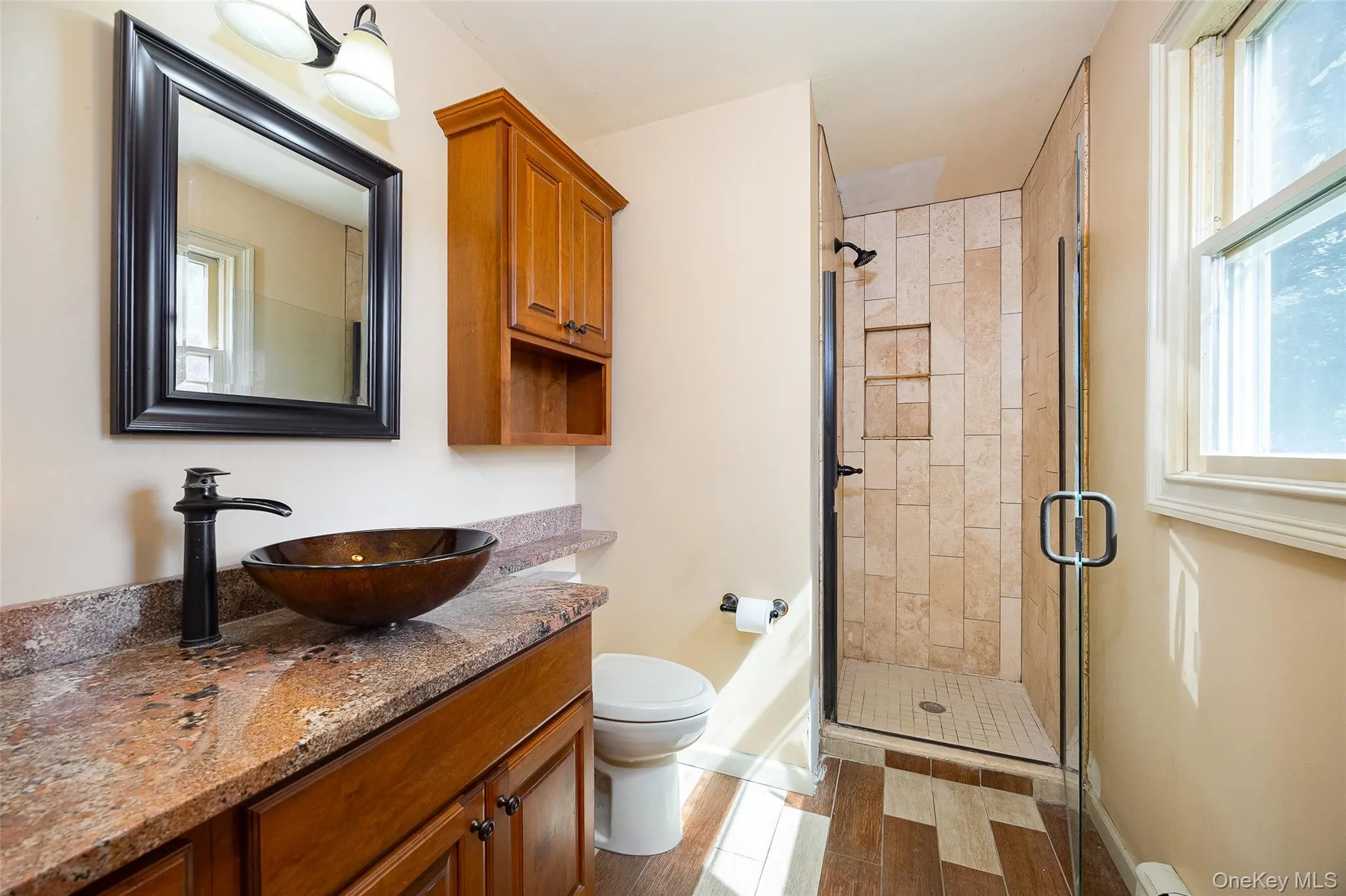 Primary bedroom with en suite bathroom Primary bedroom with en suite bathroom