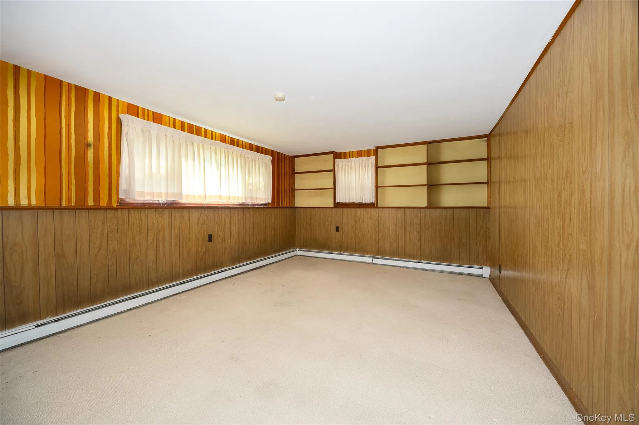 Wall to wall carpeting Wall to wall carpeting