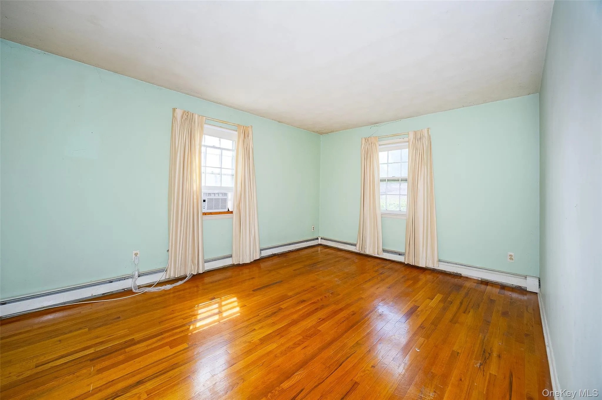 Hard wood flooring , Primary bedroom Hard wood flooring , Primary bedroom