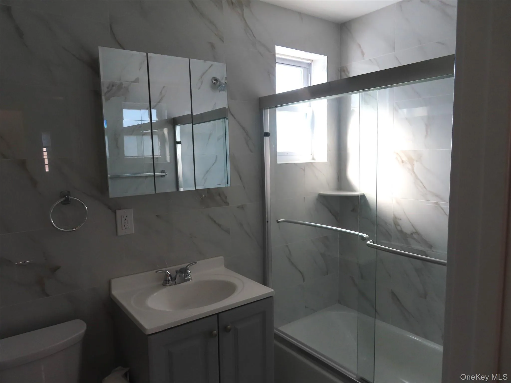 Full Tub and Shower. All New! Full Tub and Shower. All New!