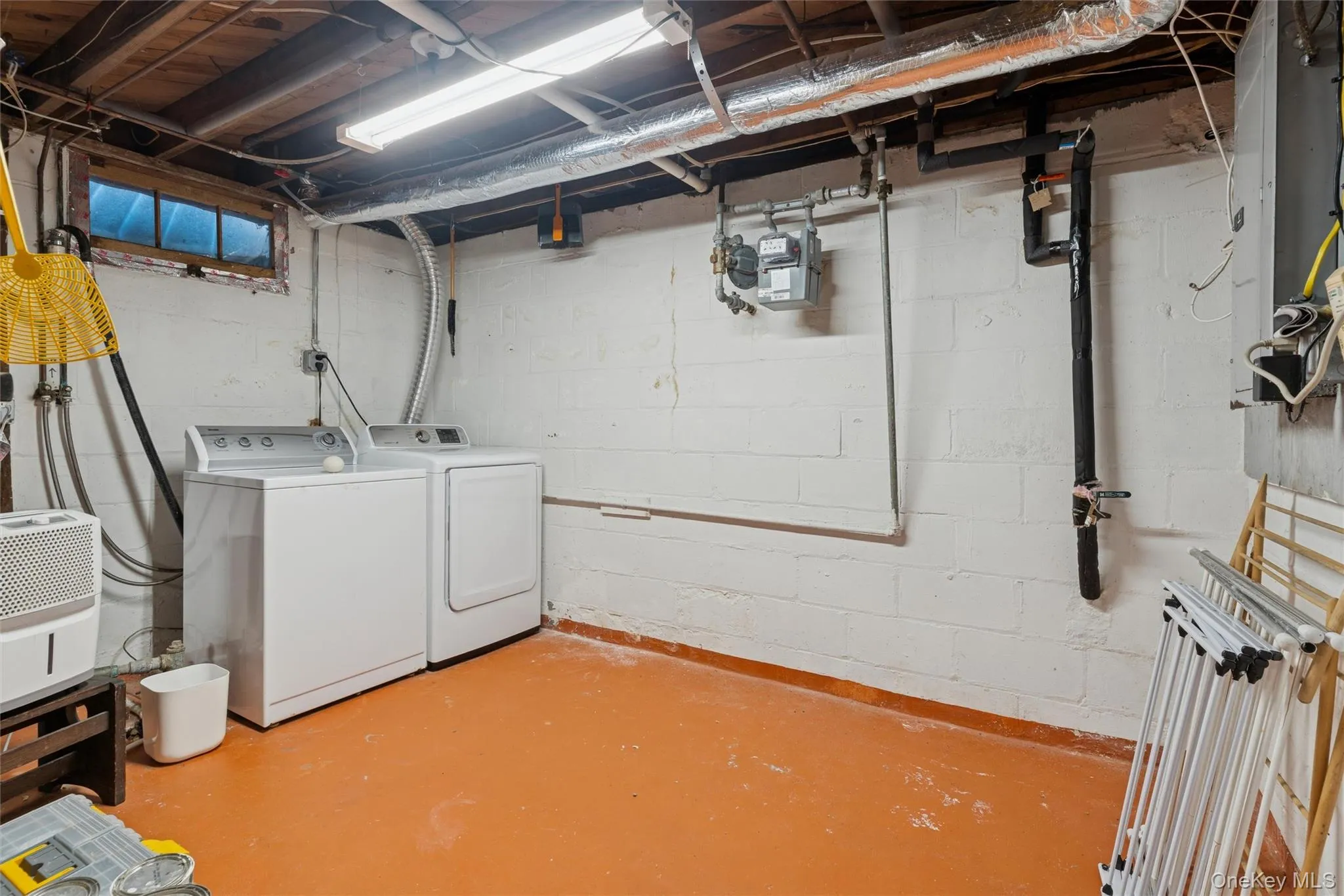 1240 West Road, Southold, NY, 3 Bedrooms Bedrooms, 7 Rooms Rooms,1 BathroomBathrooms,Residential Lease,For Rent,West,0,944489 1240 West Road, Southold, NY, 3 Bedrooms Bedrooms, 7 Rooms Rooms,1 BathroomBathrooms,Residential Lease,For Rent,West,0,944489