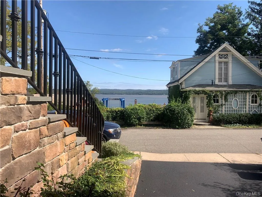 306 Ellen Street, Clarkstown, NY, 1 Room Rooms,1 BathroomBathrooms,Residential Lease,Idx,Ellen,0,944501 306 Ellen Street, Clarkstown, NY, 1 Room Rooms,1 BathroomBathrooms,Residential Lease,Idx,Ellen,0,944501