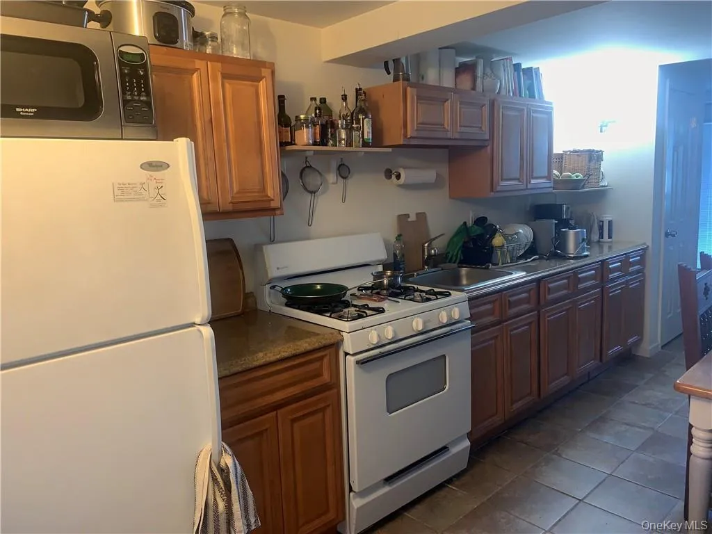 306 Ellen Street, Clarkstown, NY, 1 Room Rooms,1 BathroomBathrooms,Residential Lease,Idx,Ellen,0,944501 306 Ellen Street, Clarkstown, NY, 1 Room Rooms,1 BathroomBathrooms,Residential Lease,Idx,Ellen,0,944501